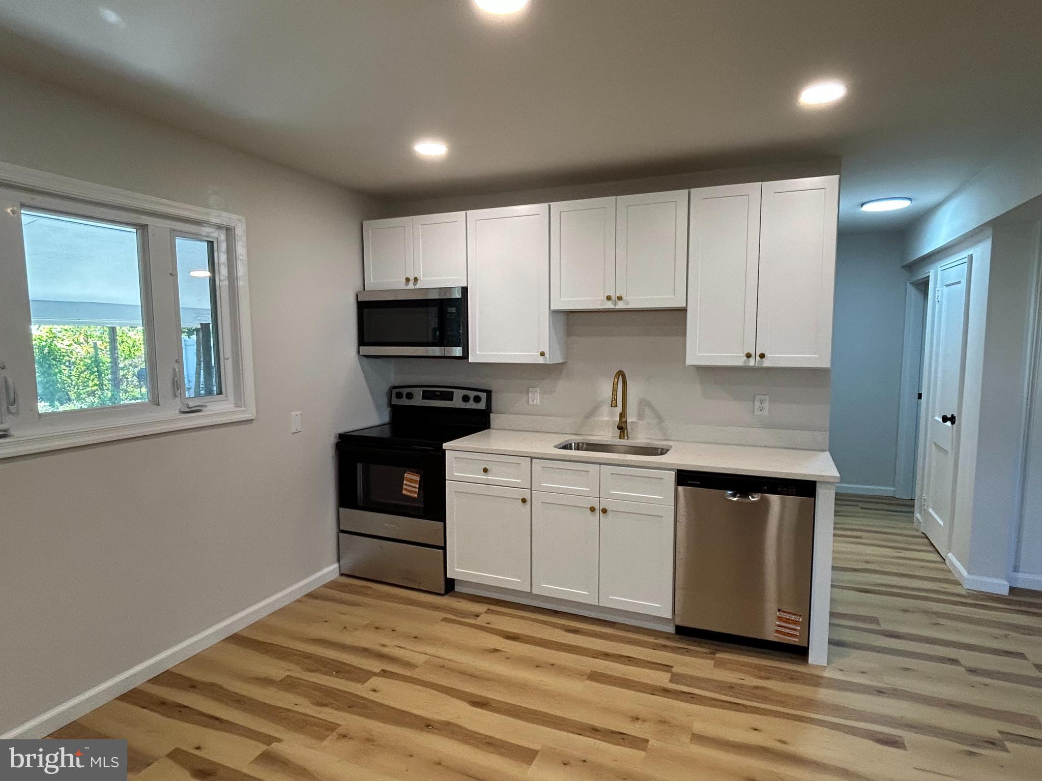 156 GABLE AVENUE
