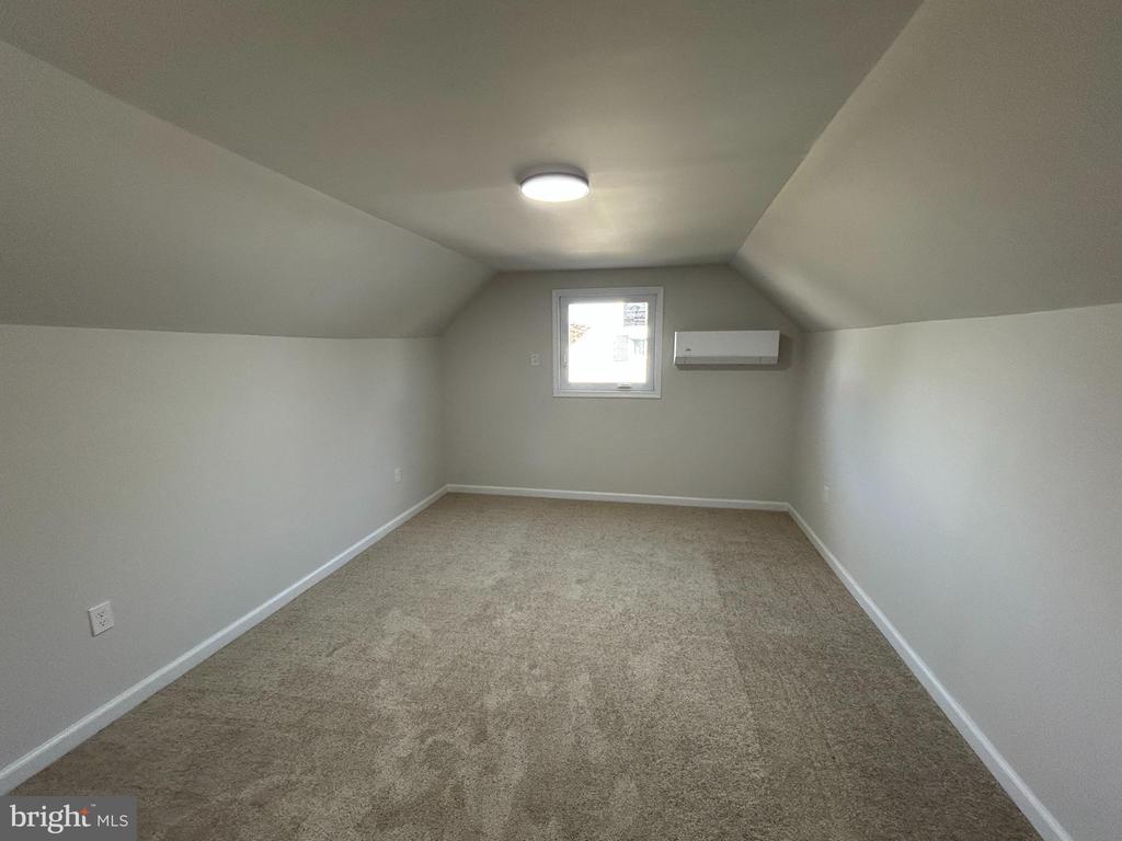 156 GABLE AVENUE