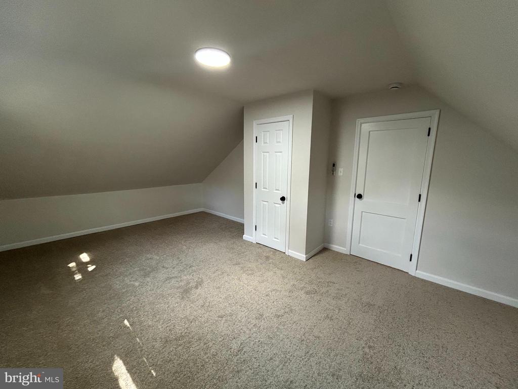 156 GABLE AVENUE
