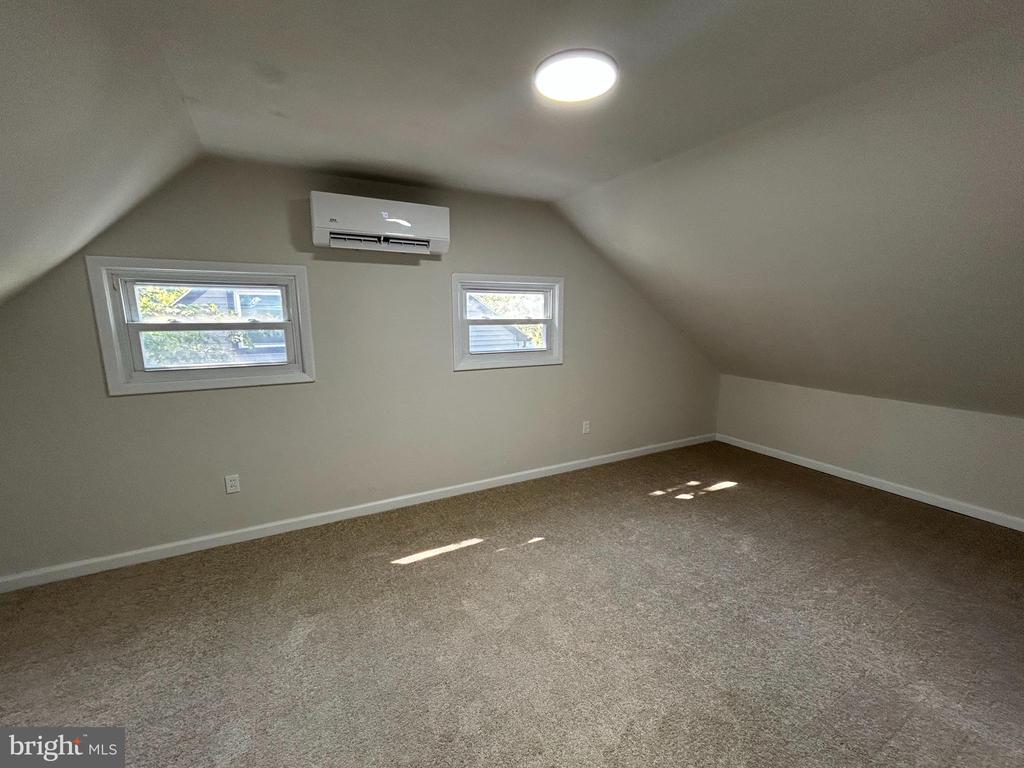 156 GABLE AVENUE