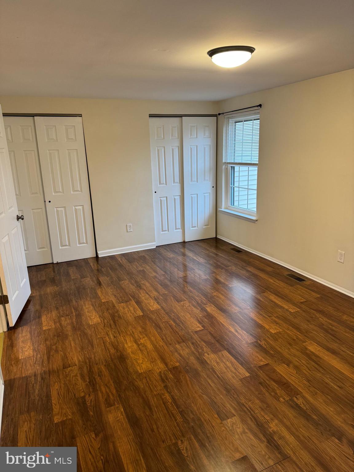 204 LIVINGSTON COURT