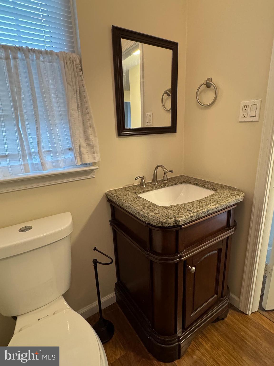 204 LIVINGSTON COURT