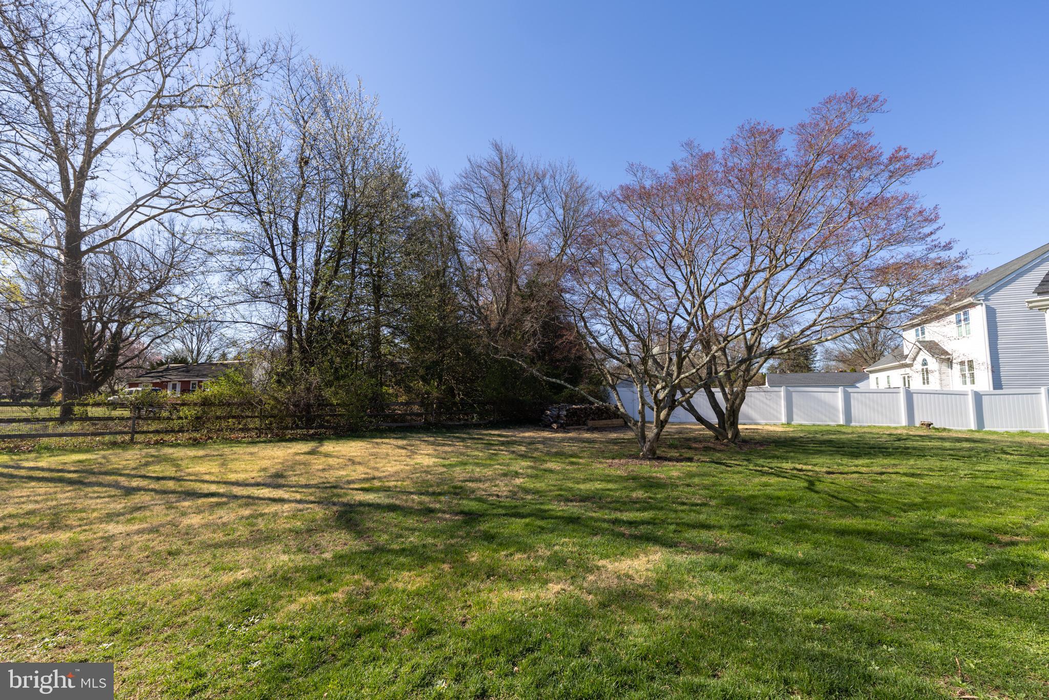 1023 LANSDALE AVENUE