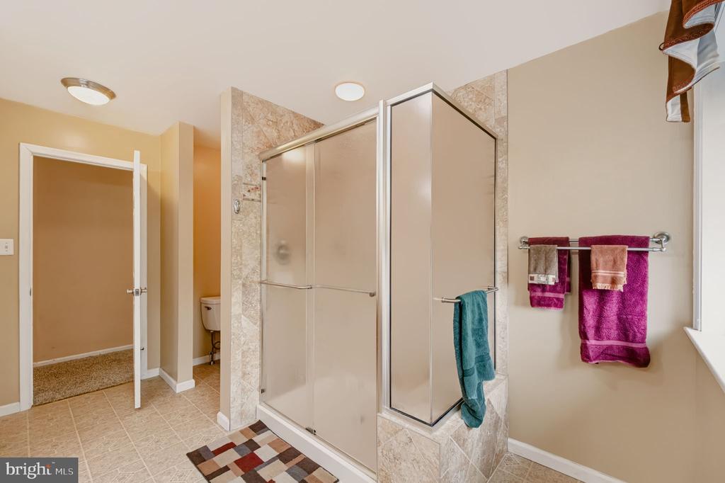 567 CONSTITUTION ROAD Unit:           
