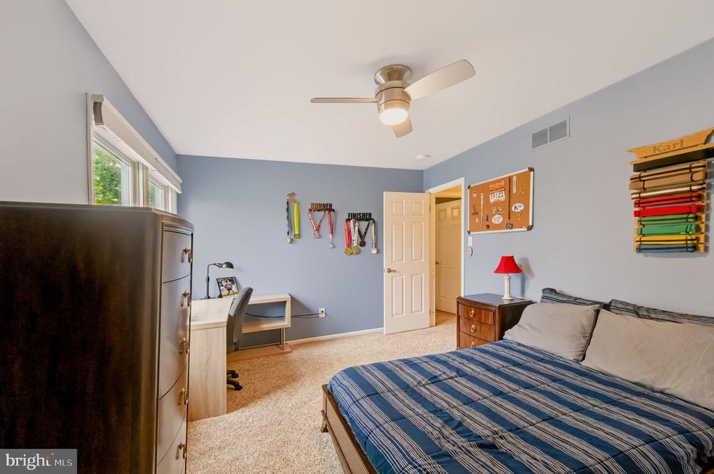 567 CONSTITUTION ROAD Unit:           