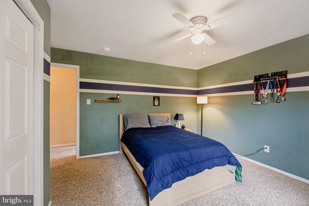 567 CONSTITUTION ROAD Unit:           