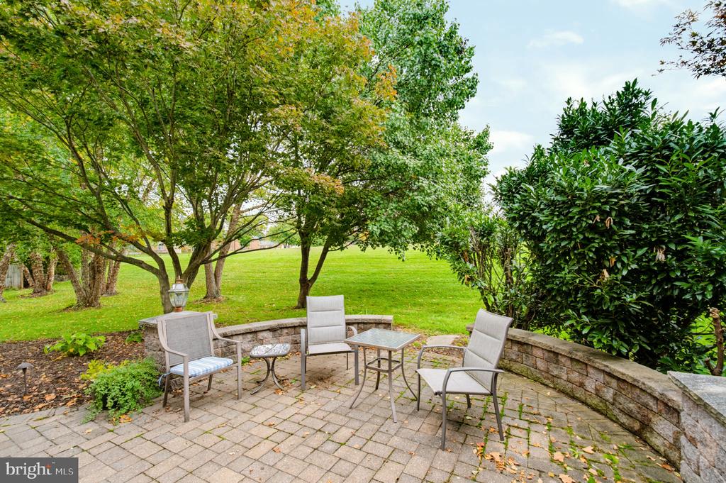 567 CONSTITUTION ROAD Unit:           
