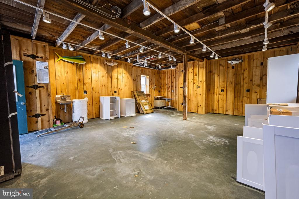 3479 MANGO DRIVE