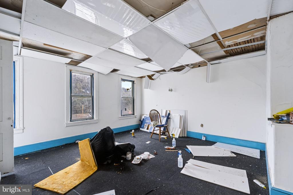 408 FRONT STREET