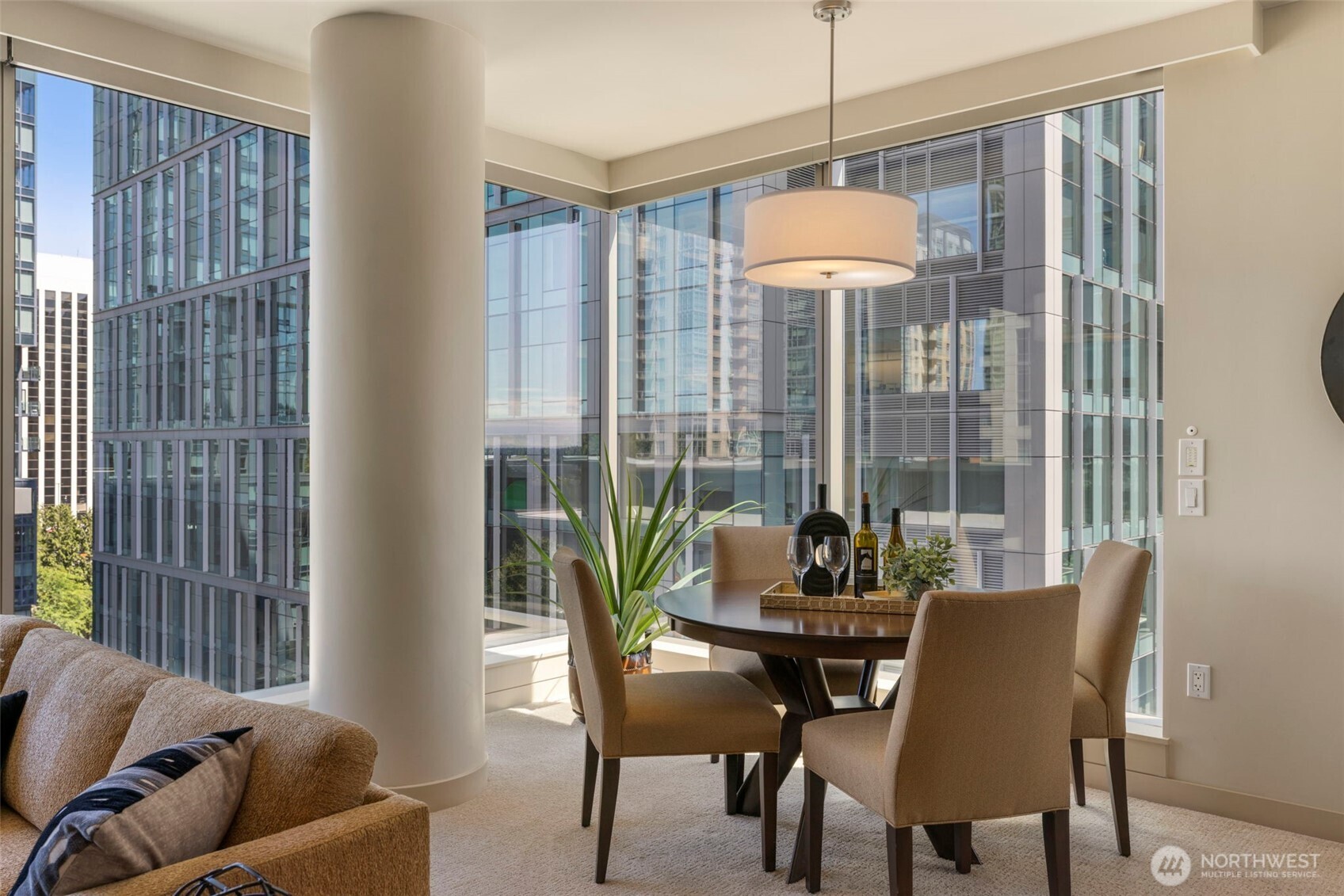 10610 NE 9th Place Unit: 1220