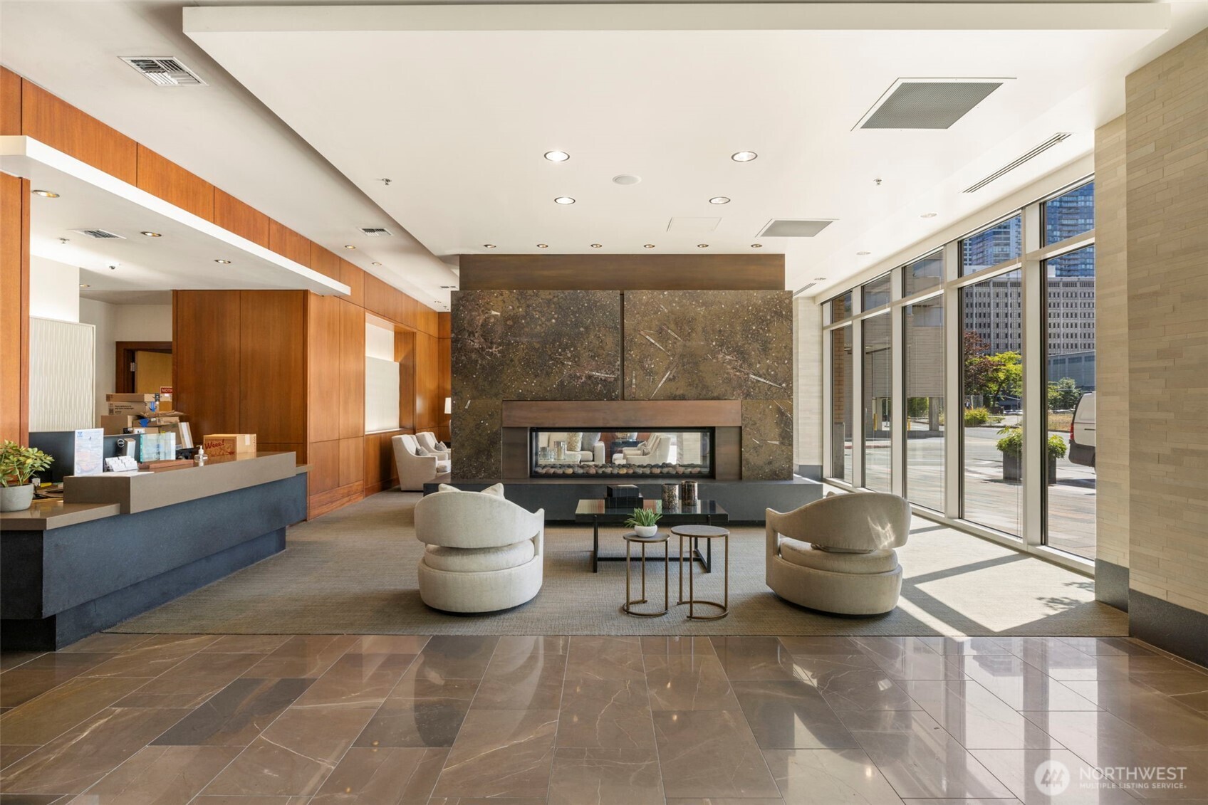 10610 NE 9th Place Unit: 1220