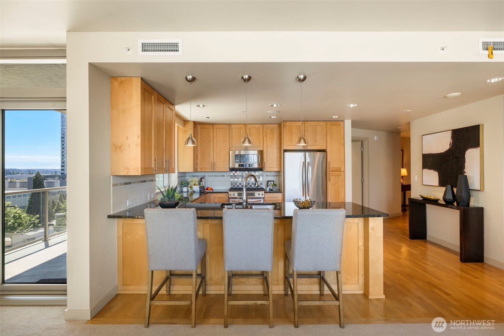 10610 NE 9th Place Unit: 1220