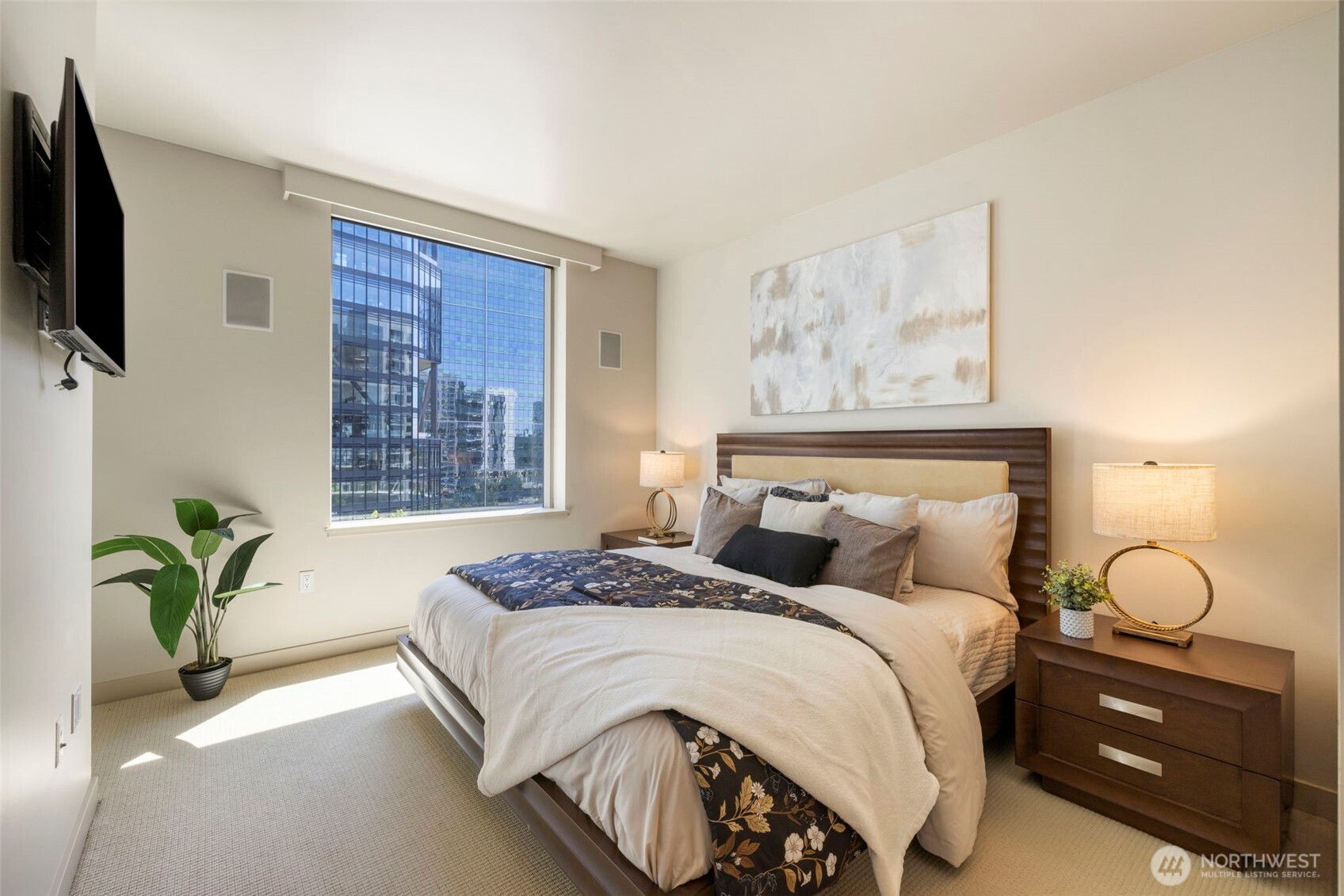 10610 NE 9th Place Unit: 1220