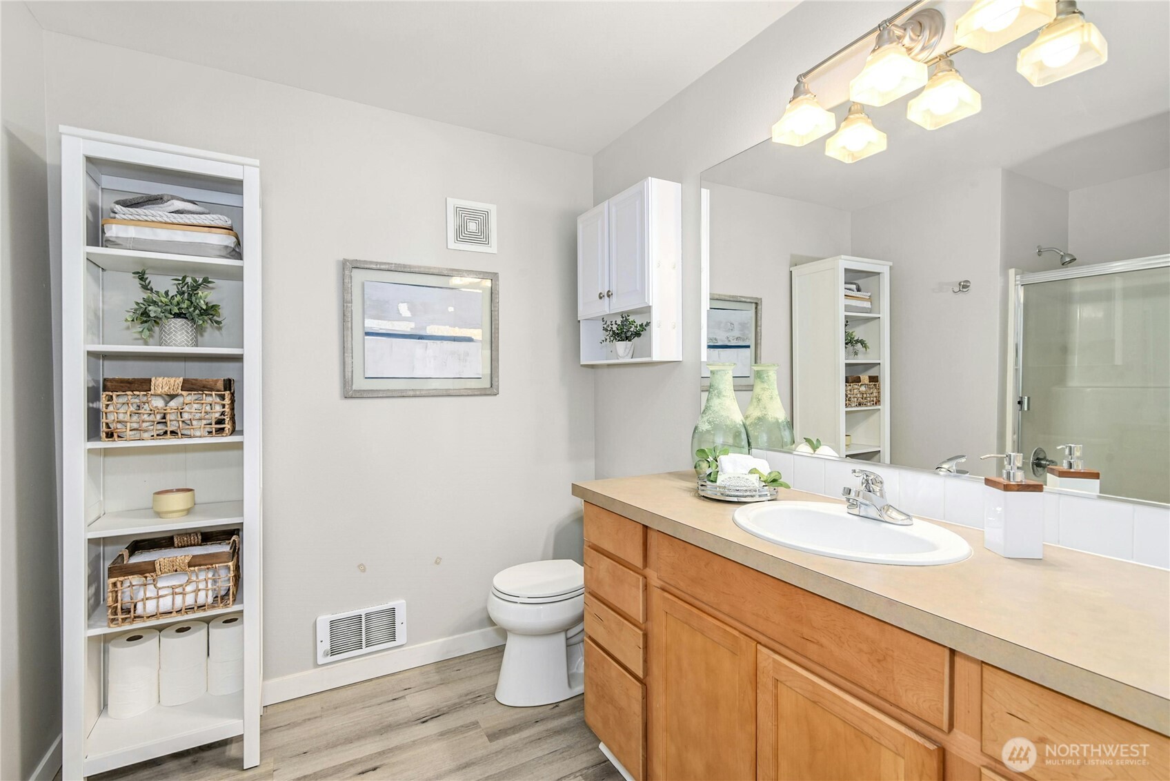 1698 25th Place NE Unit: 304