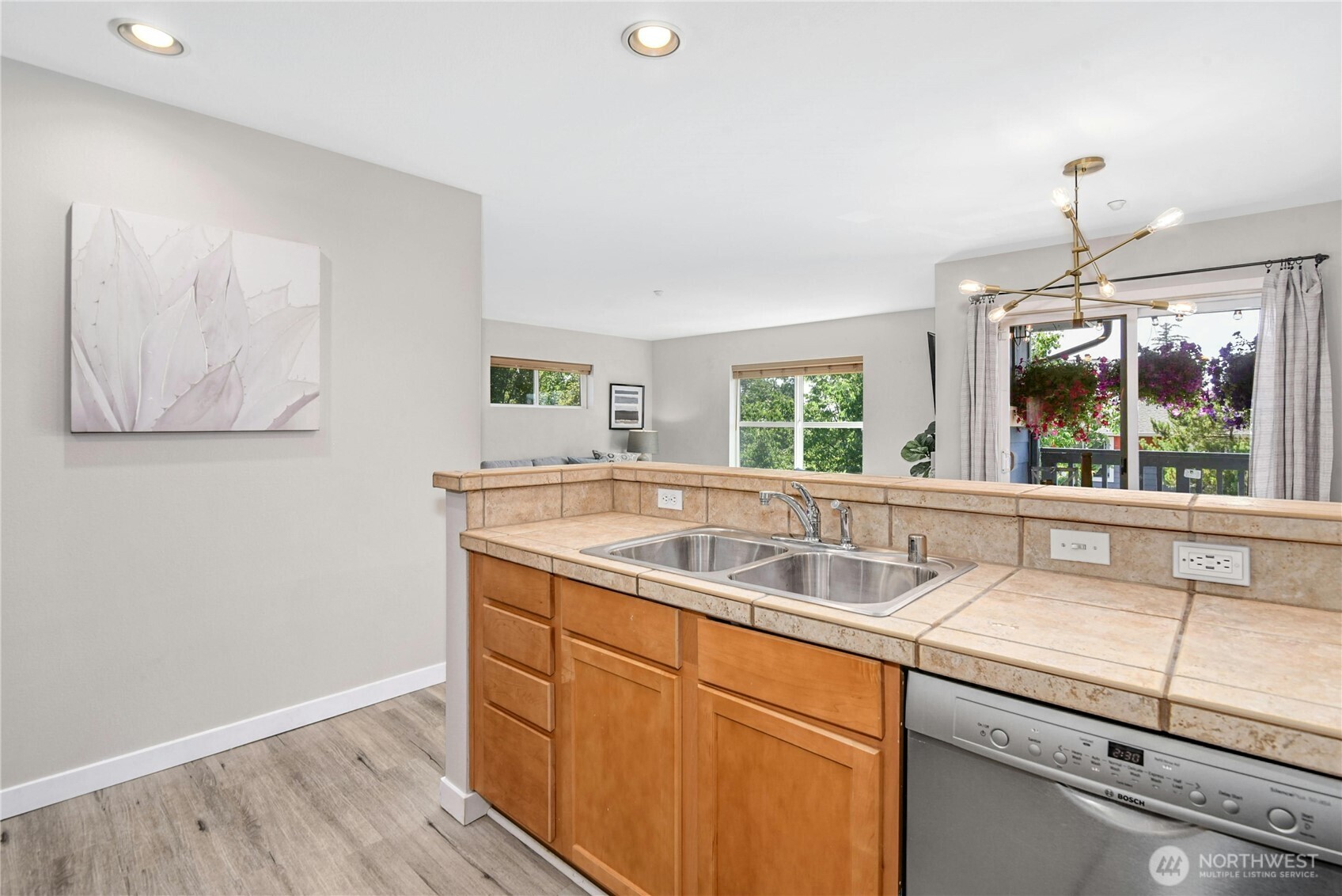 1698 25th Place NE Unit: 304