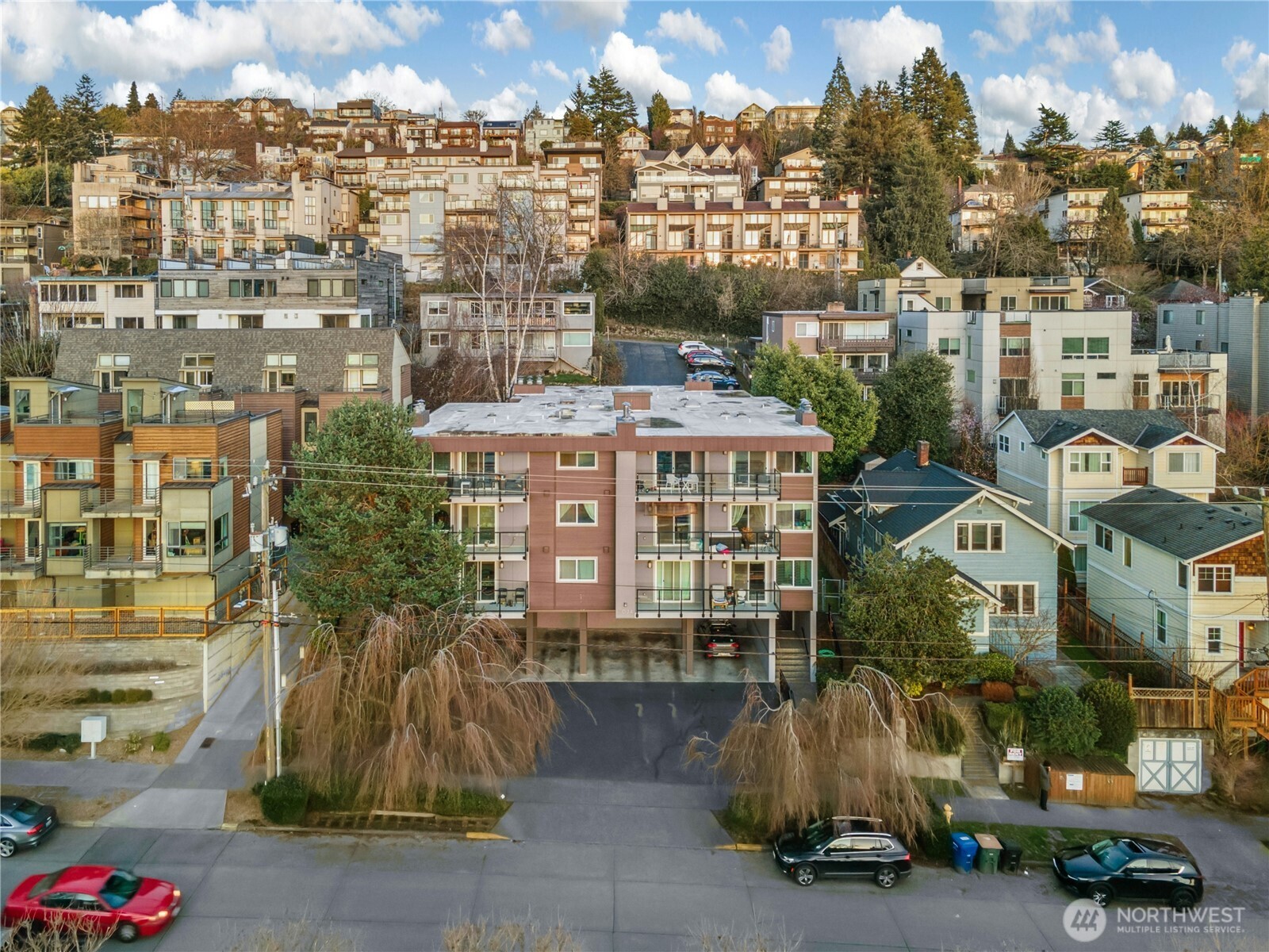 2034 14th Avenue W Unit: 304