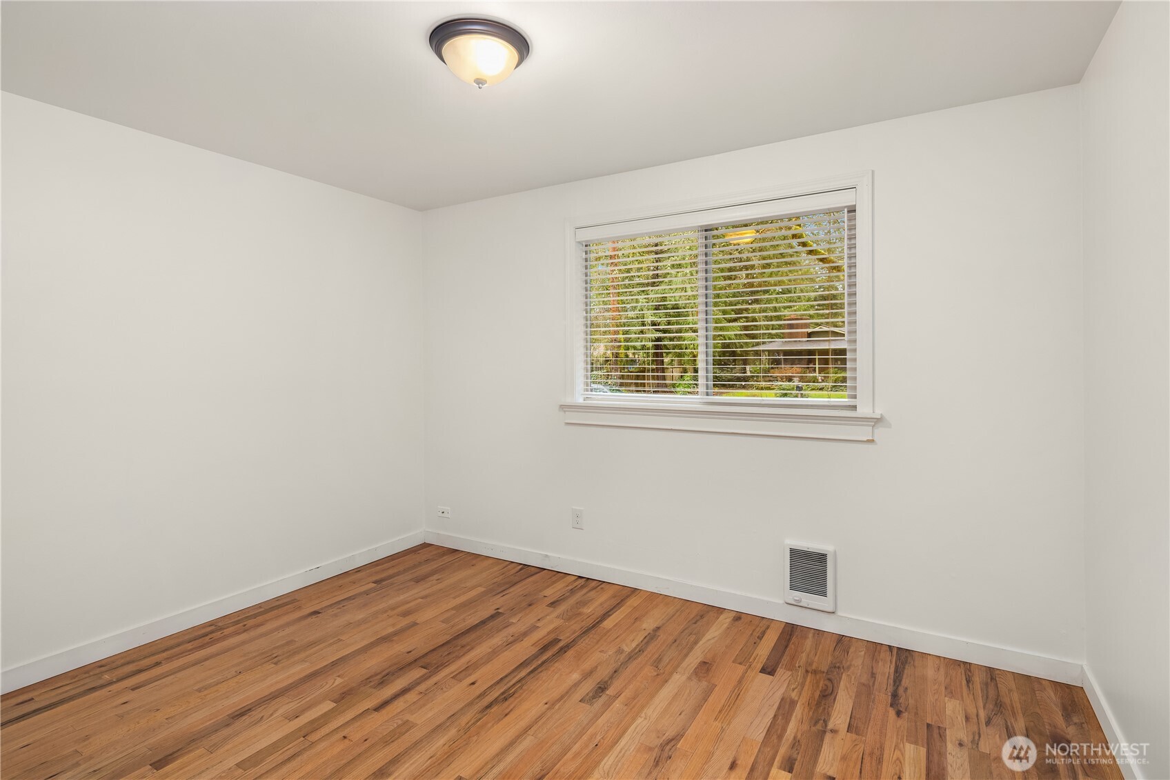 15812 196th Place NE