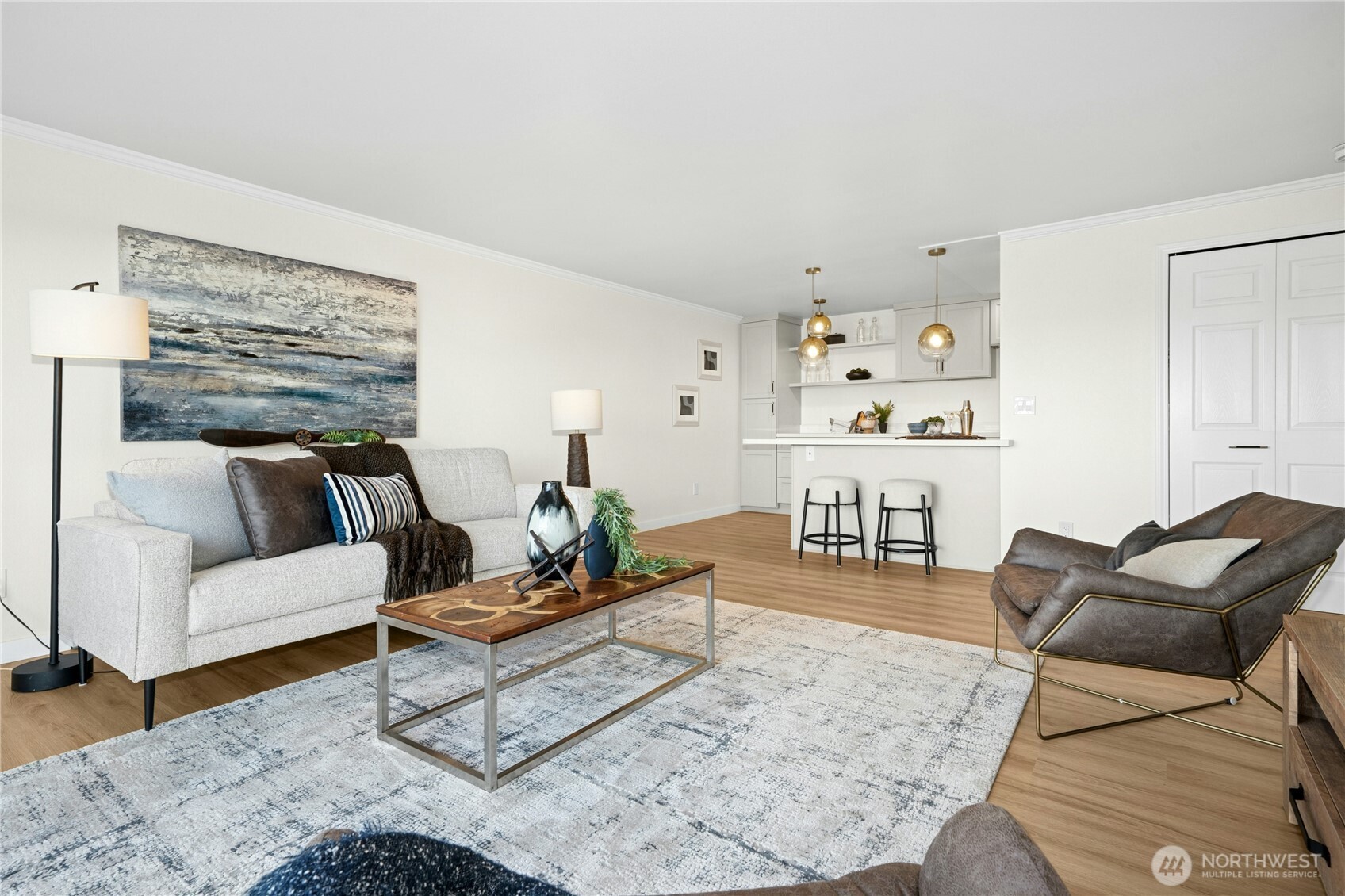 733 Lake Street S Unit: 202