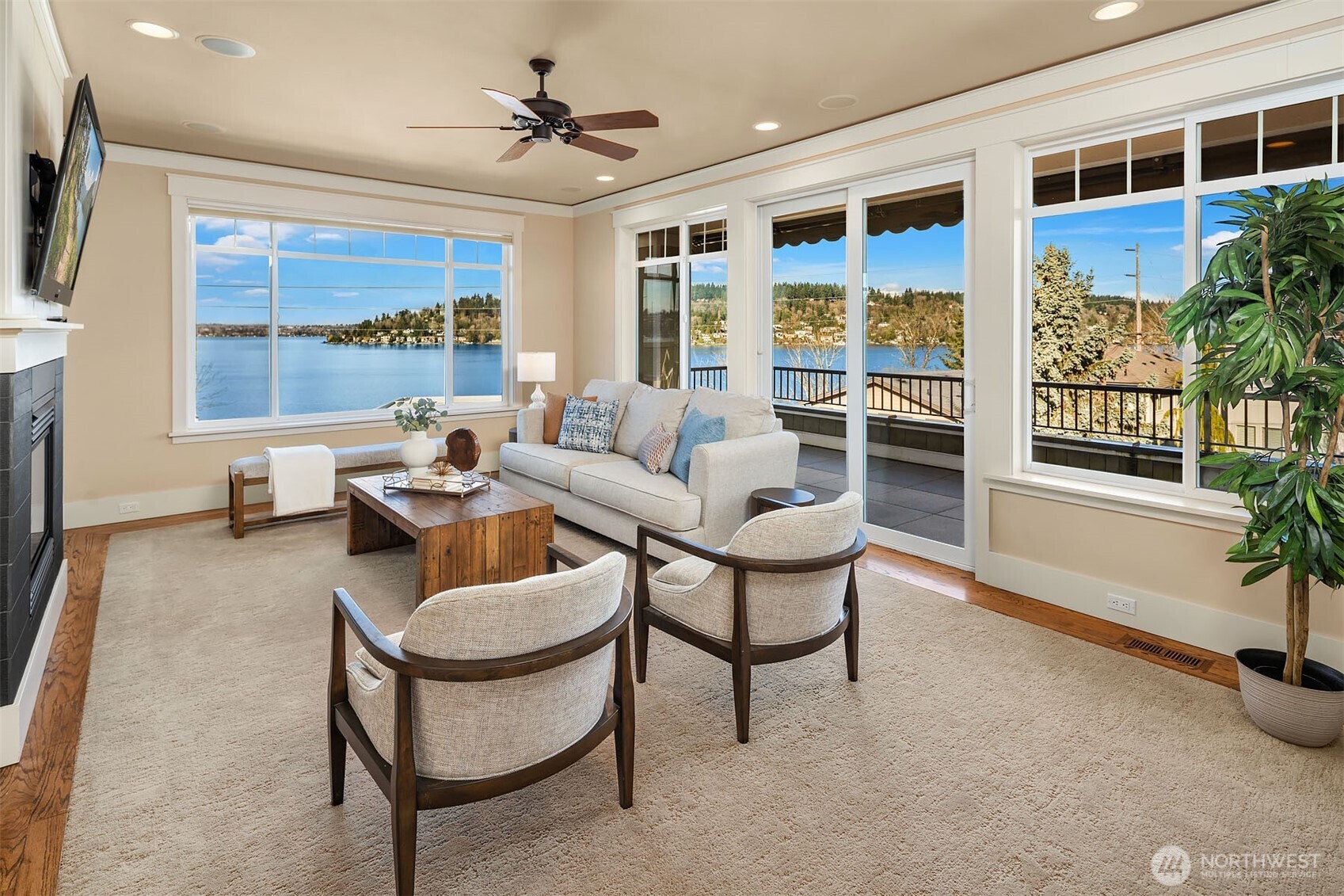 3311 Burnett Avenue N