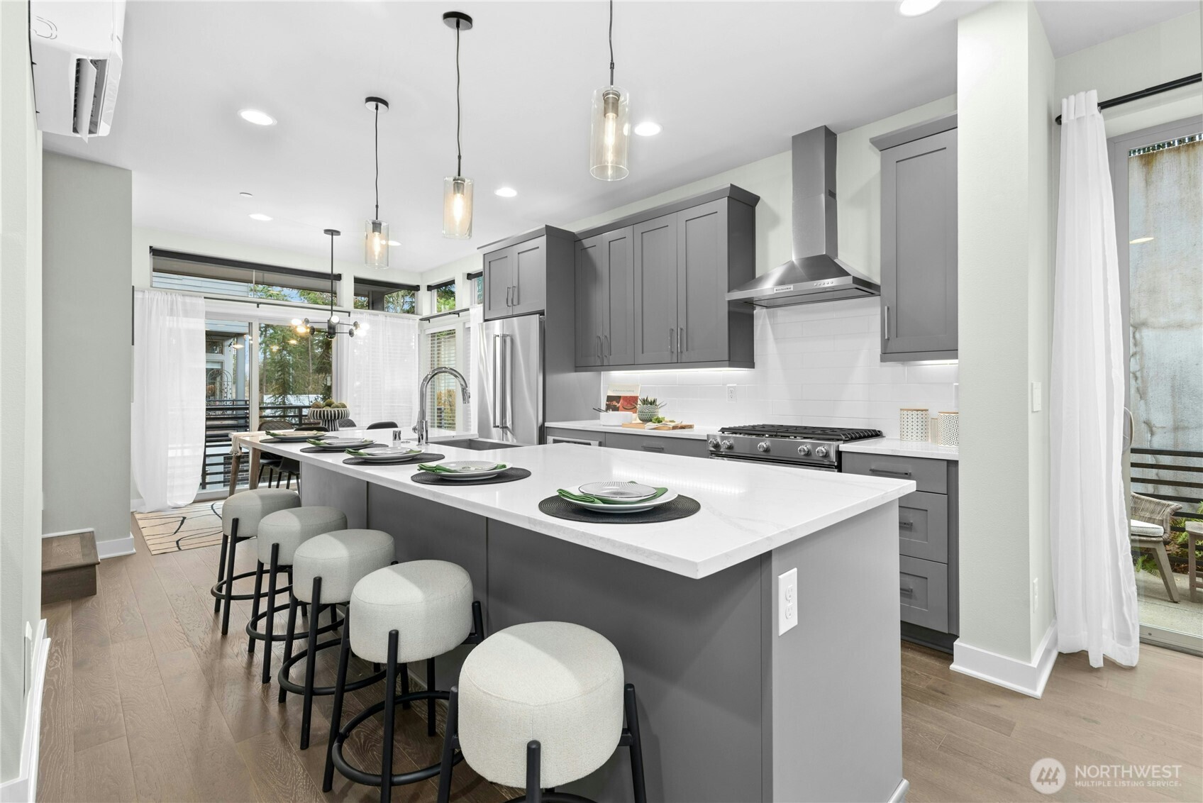 11416 117th Lane NE Unit: E004