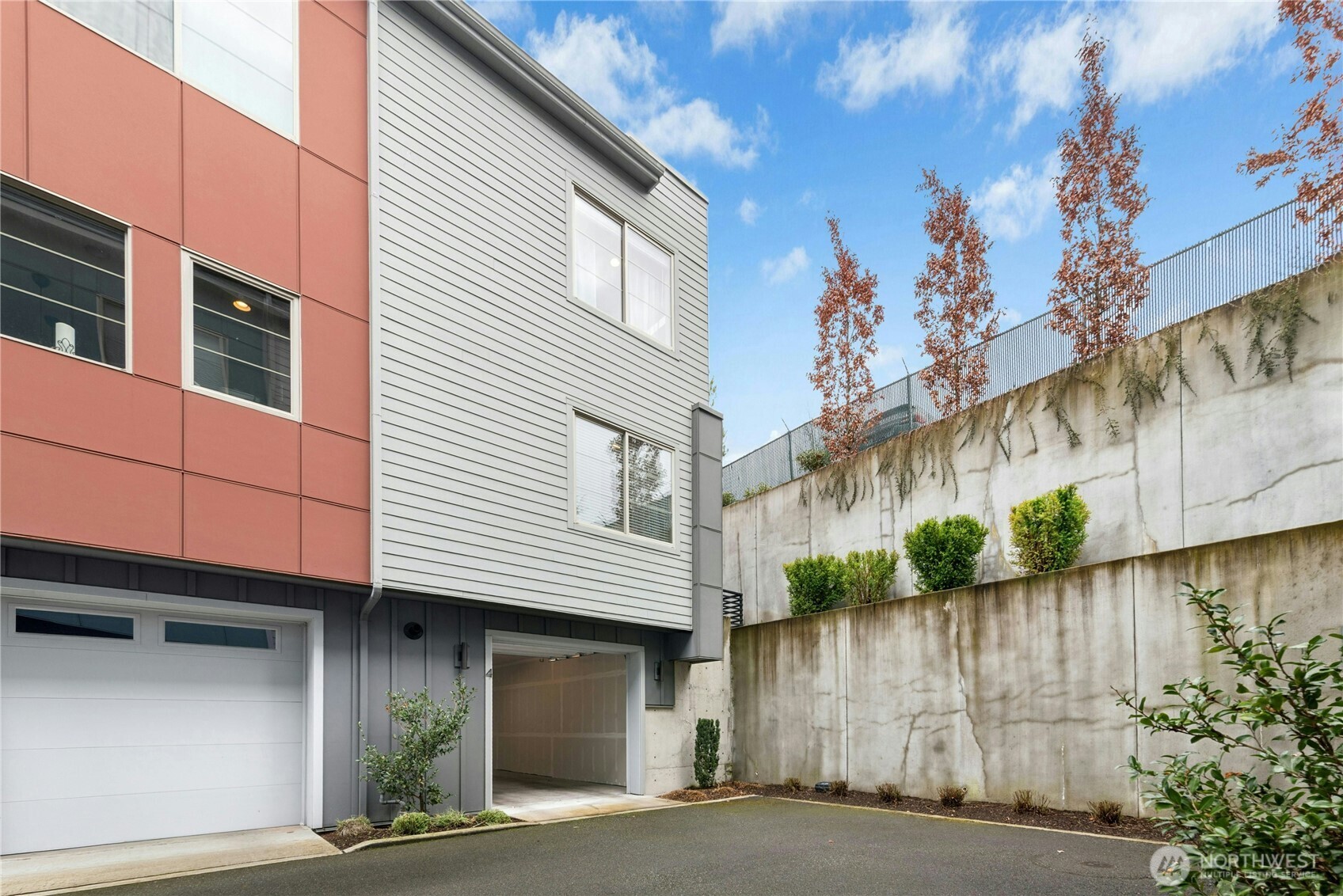 11416 117th Lane NE Unit: E004