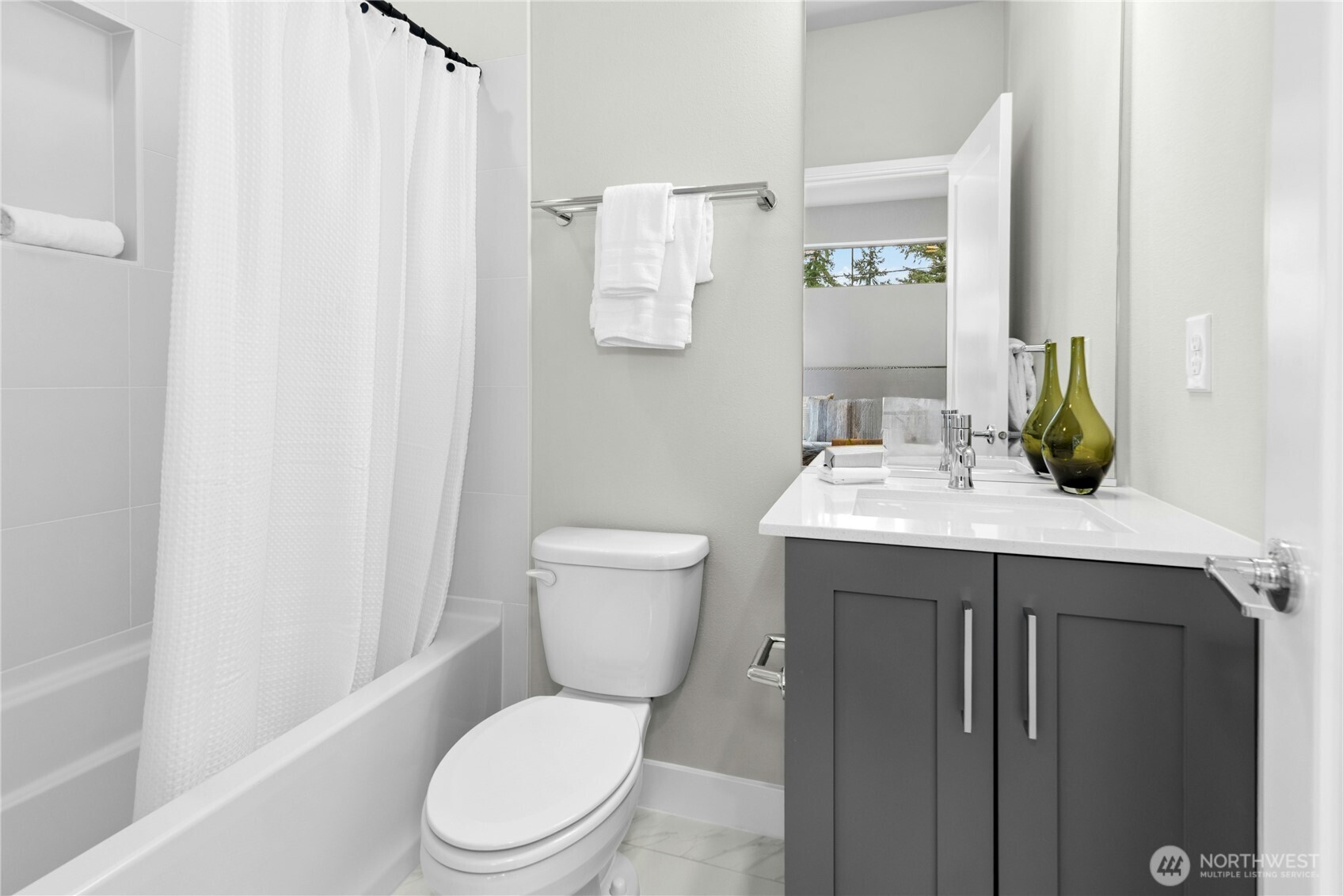 11416 117th Lane NE Unit: E004