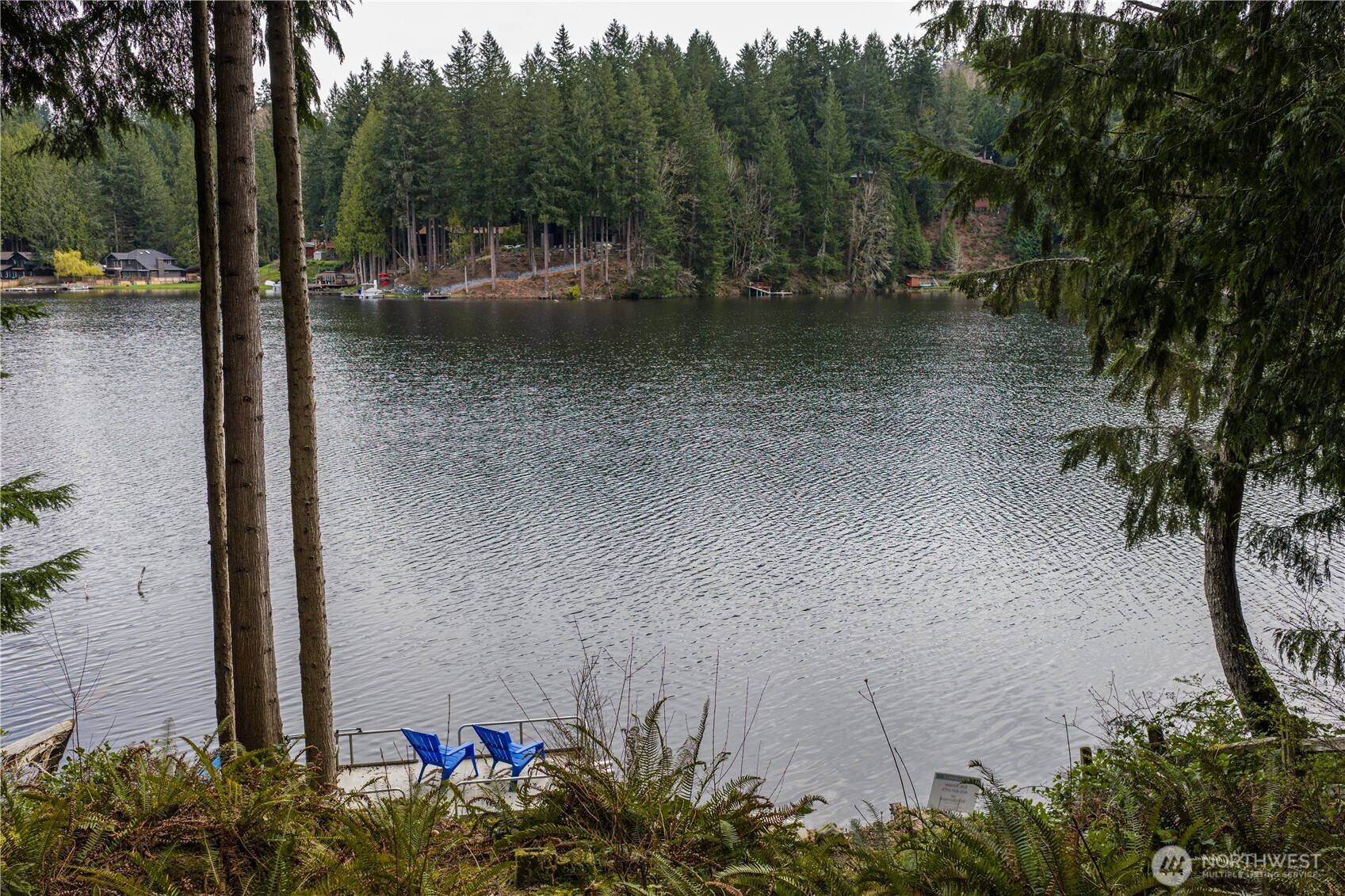 3304 W Ames Lake Drive NE