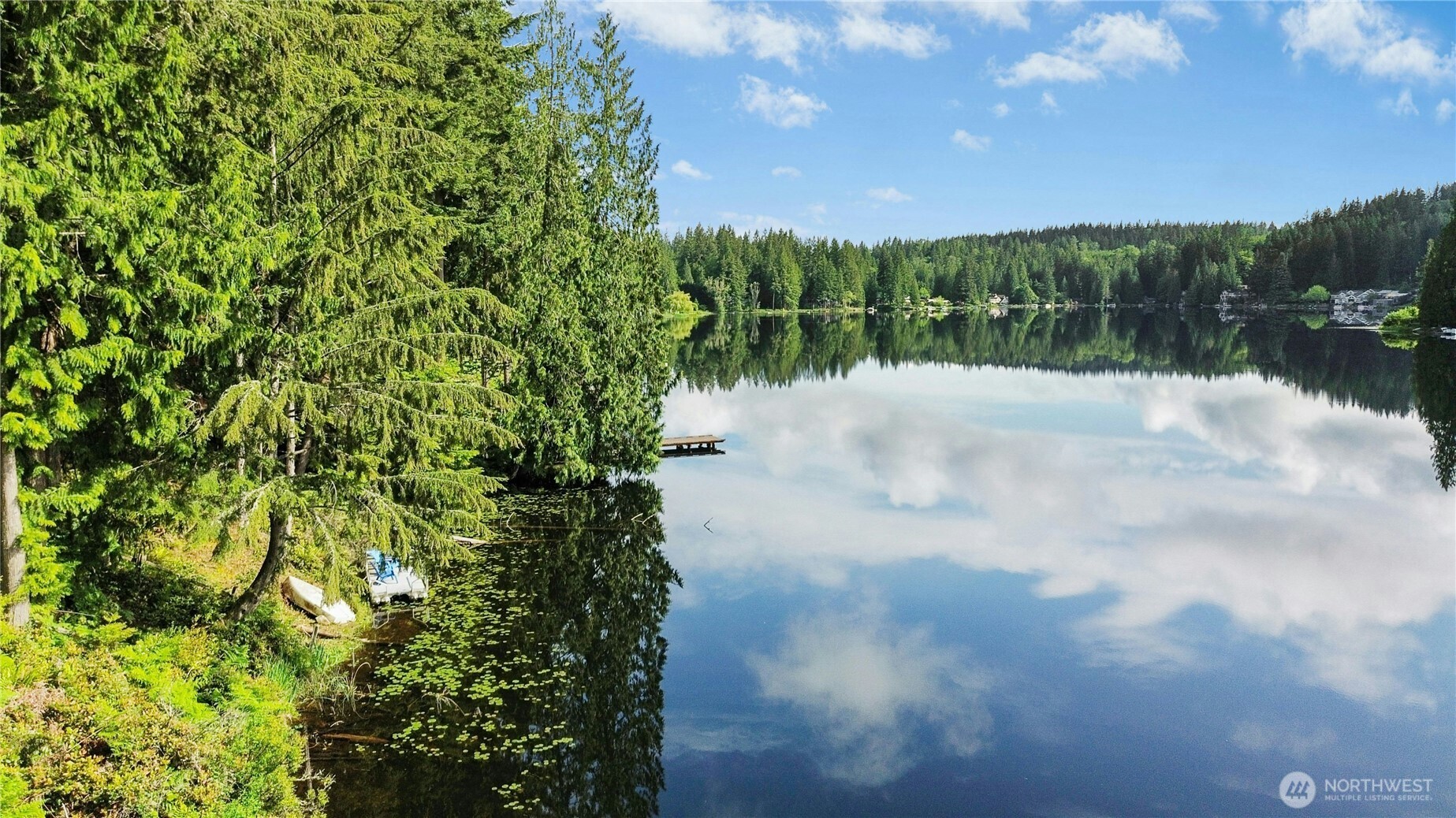 3304 W Ames Lake Drive NE