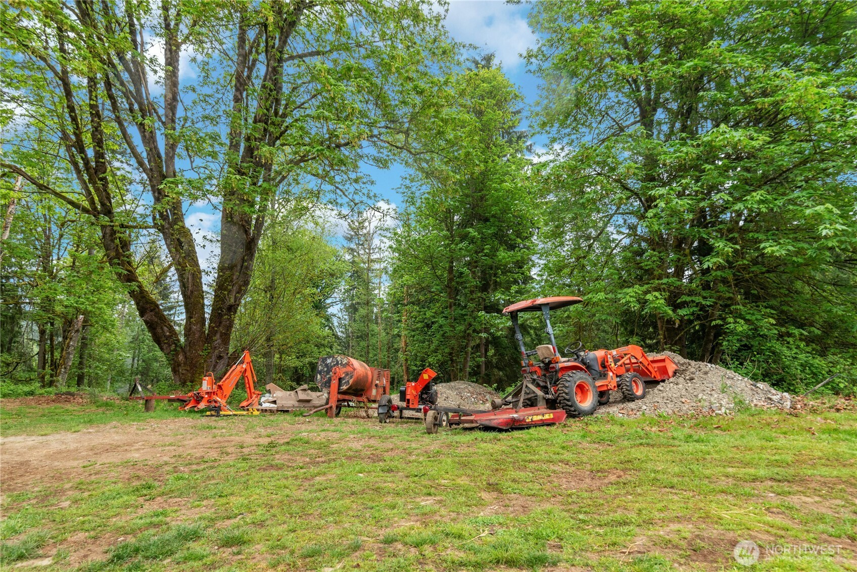 1527 Newberg Road