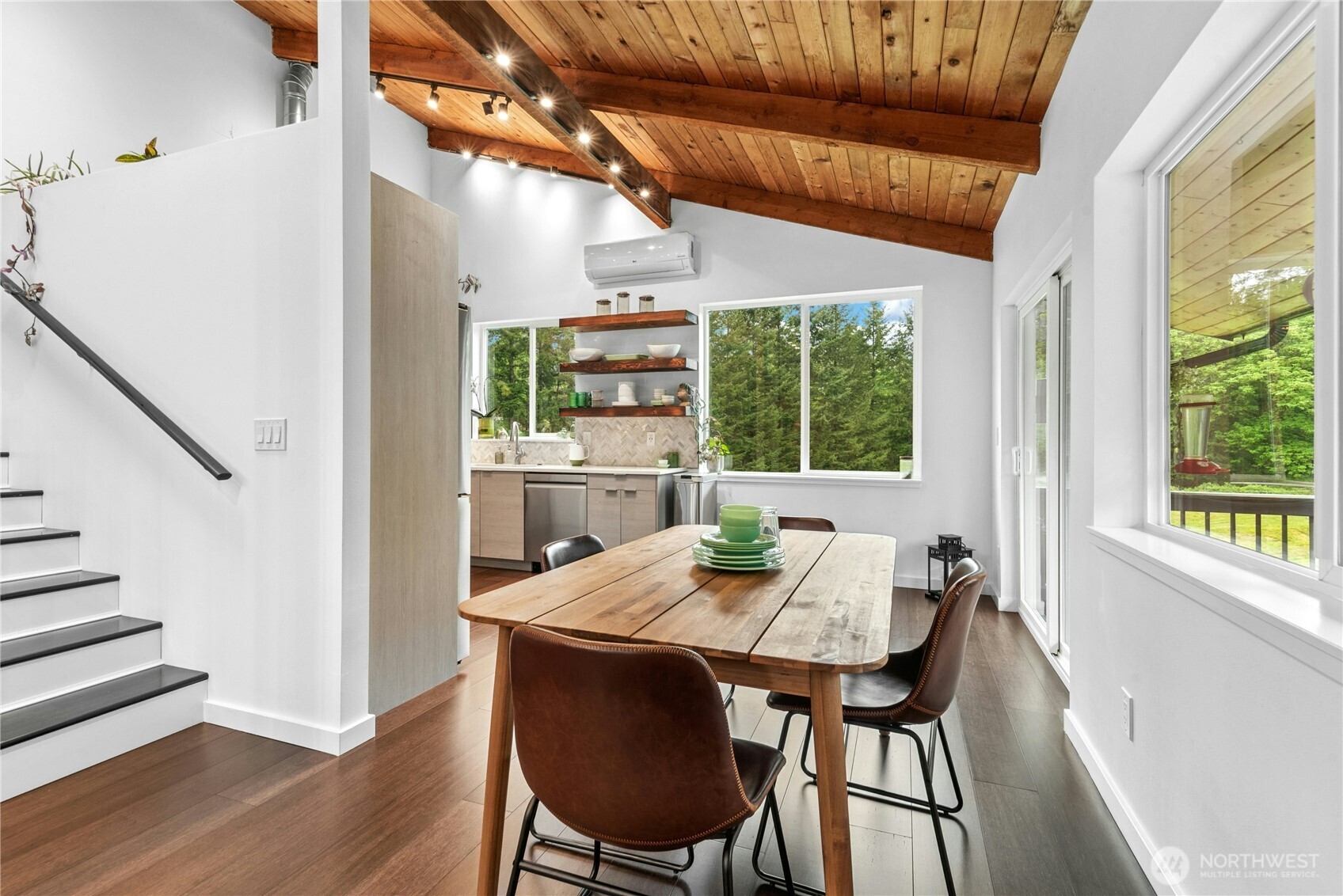 1527 Newberg Road