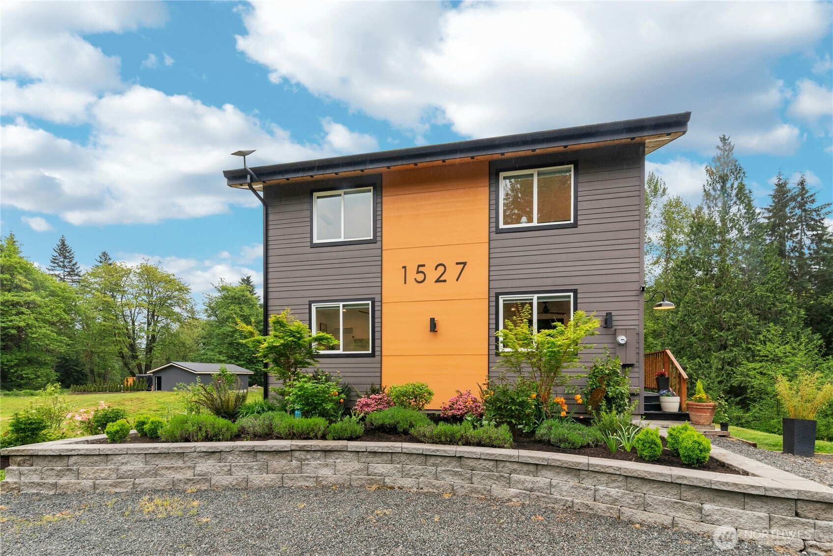 1527 Newberg Road