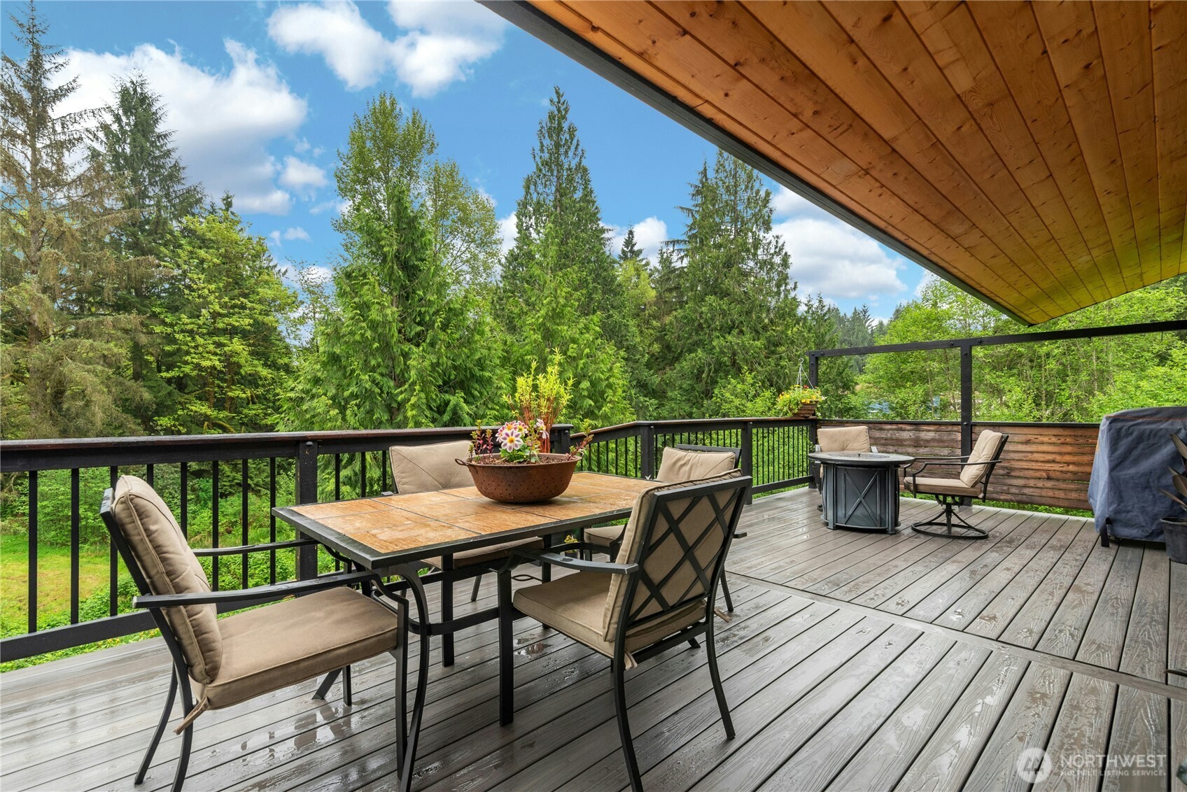 1527 Newberg Road