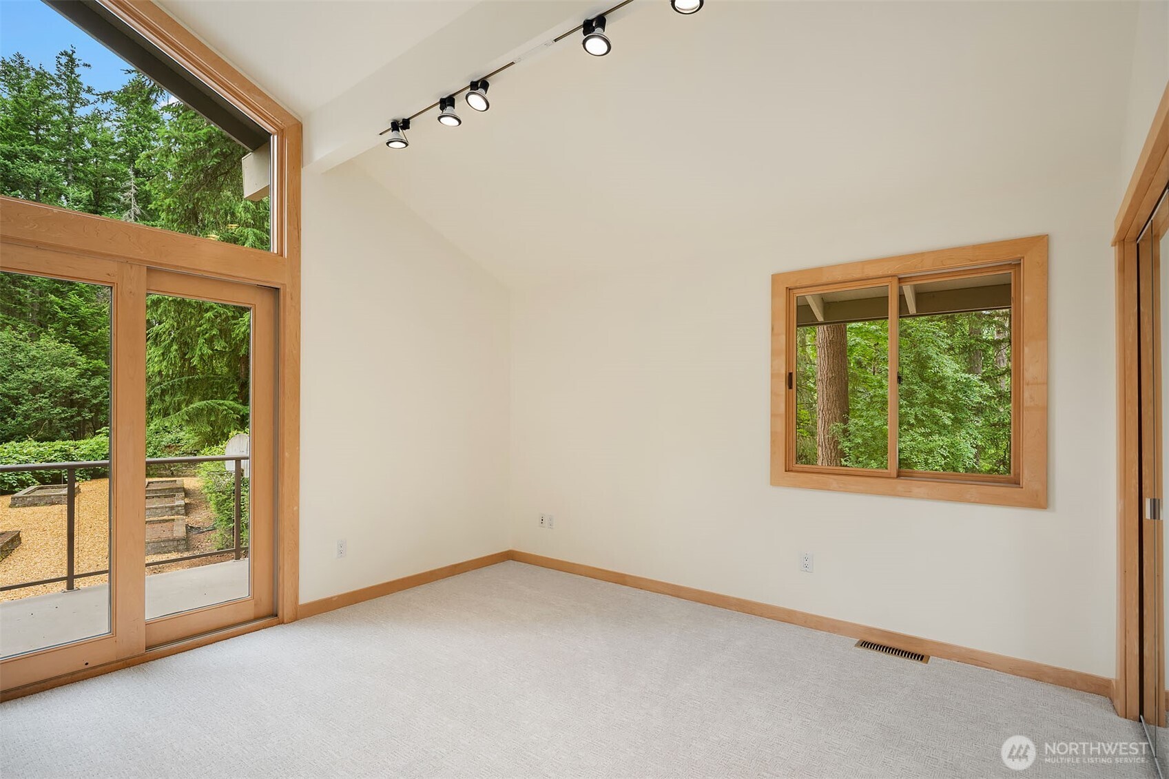 12820 NE 39th Street