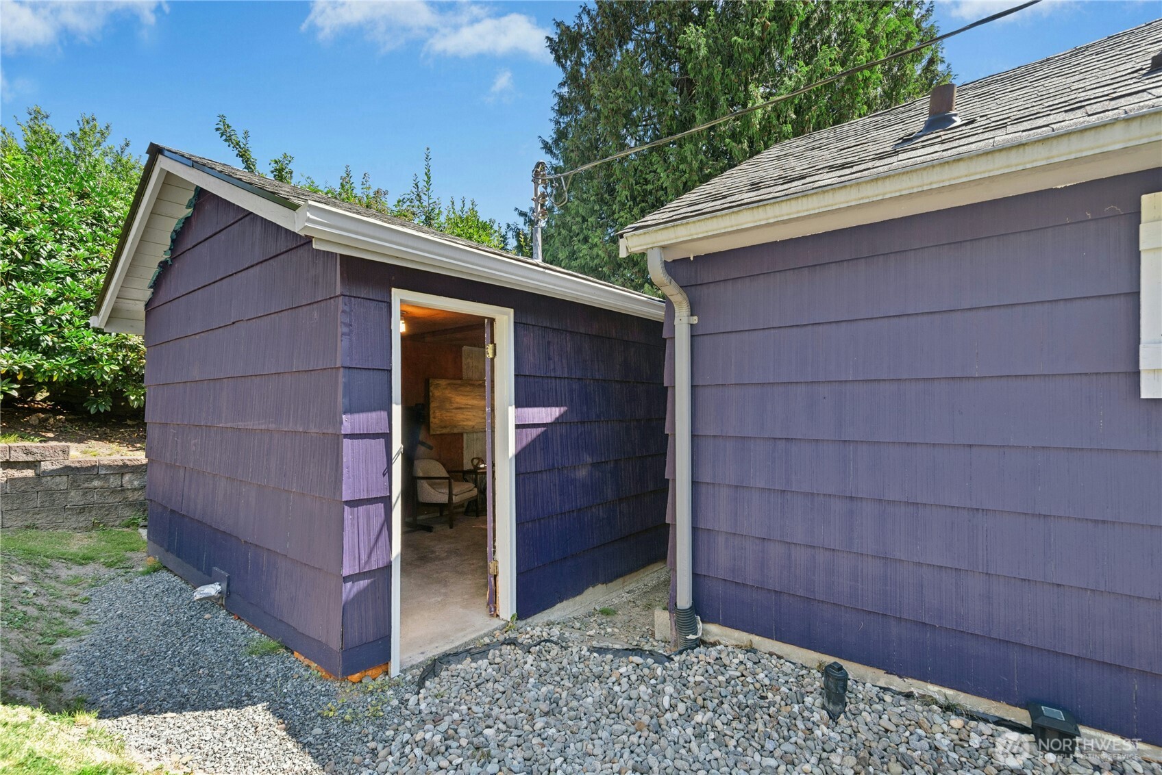 1035 Temple Drive