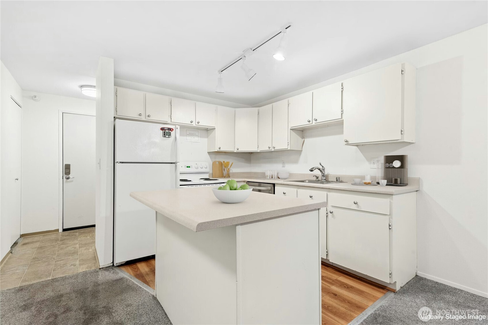 700 Front St. S Unit: E110
