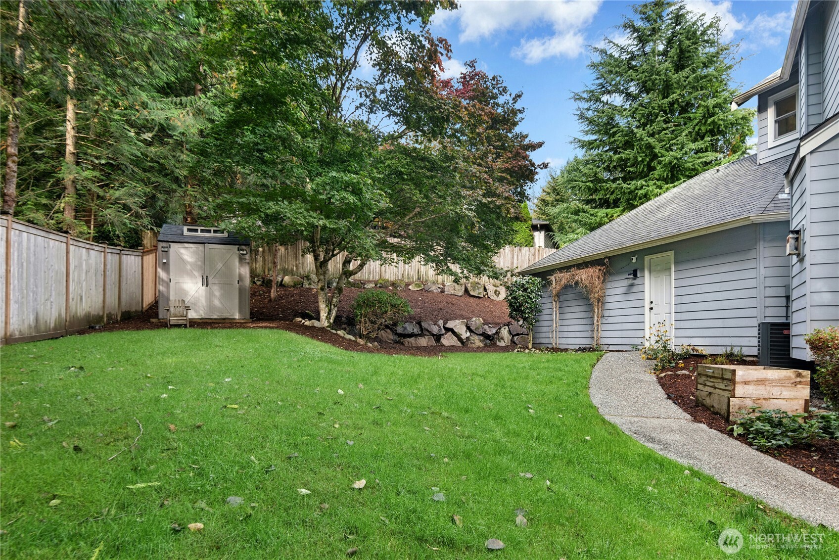 1467 SW 10th Street