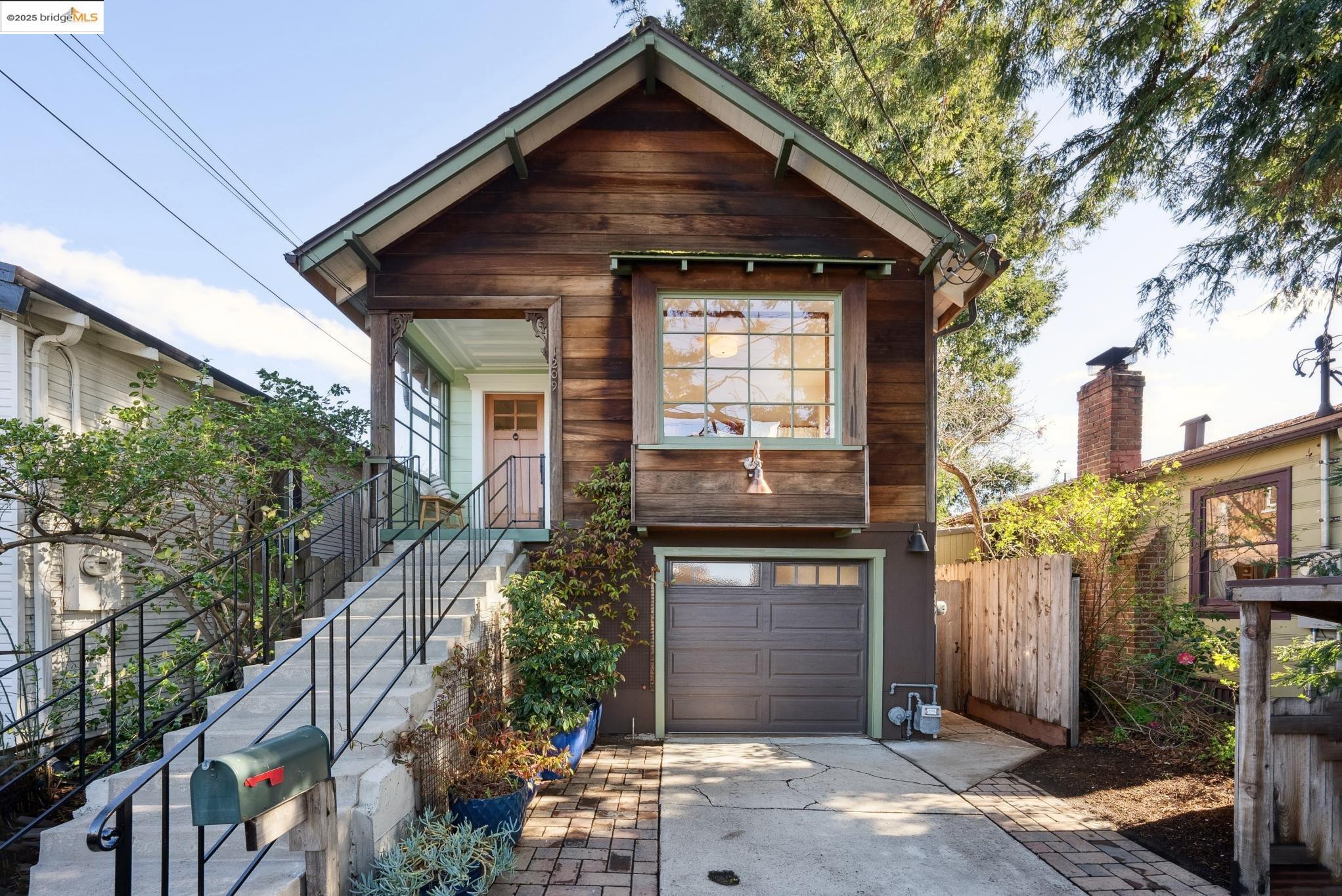 1209 Talbot Ave