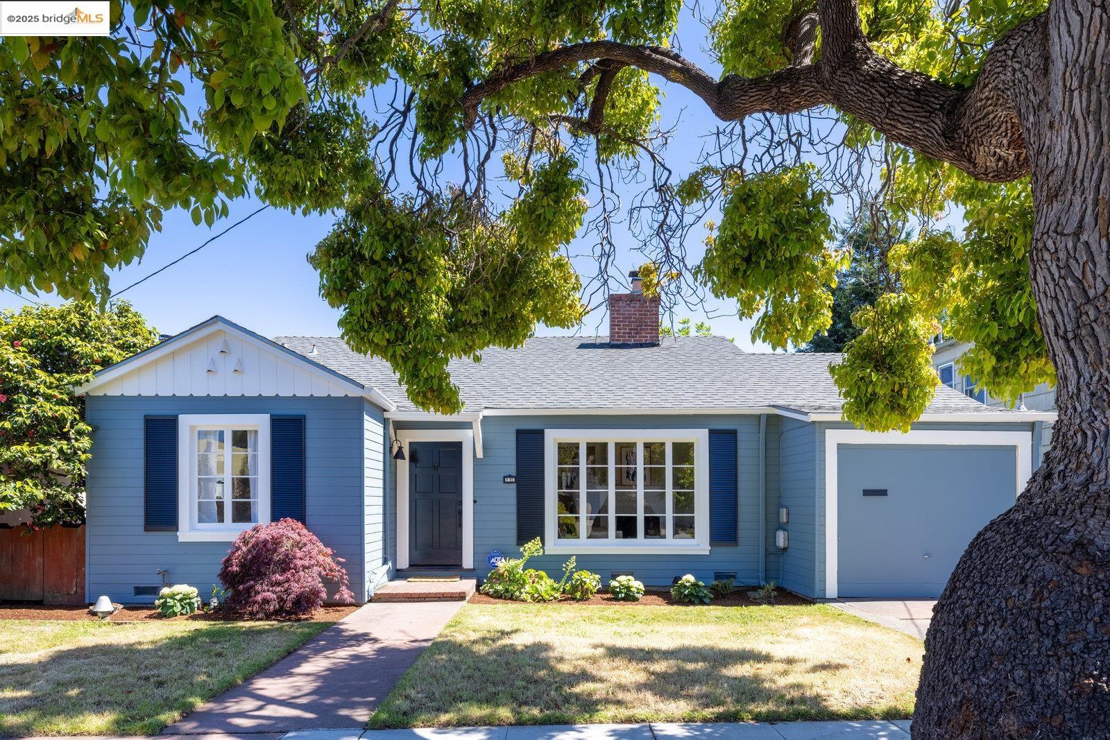 5838 Sacramento Ave