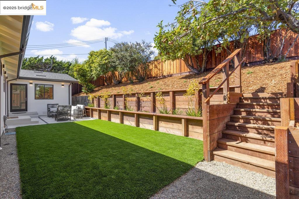 844 Gelston Place