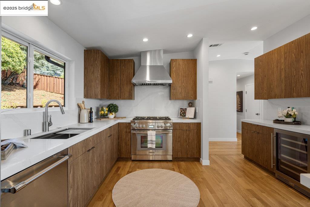 844 Gelston Place