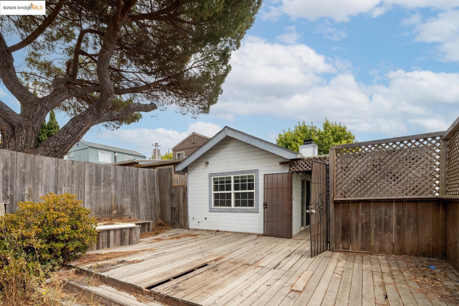 619 Santa Maria Rd