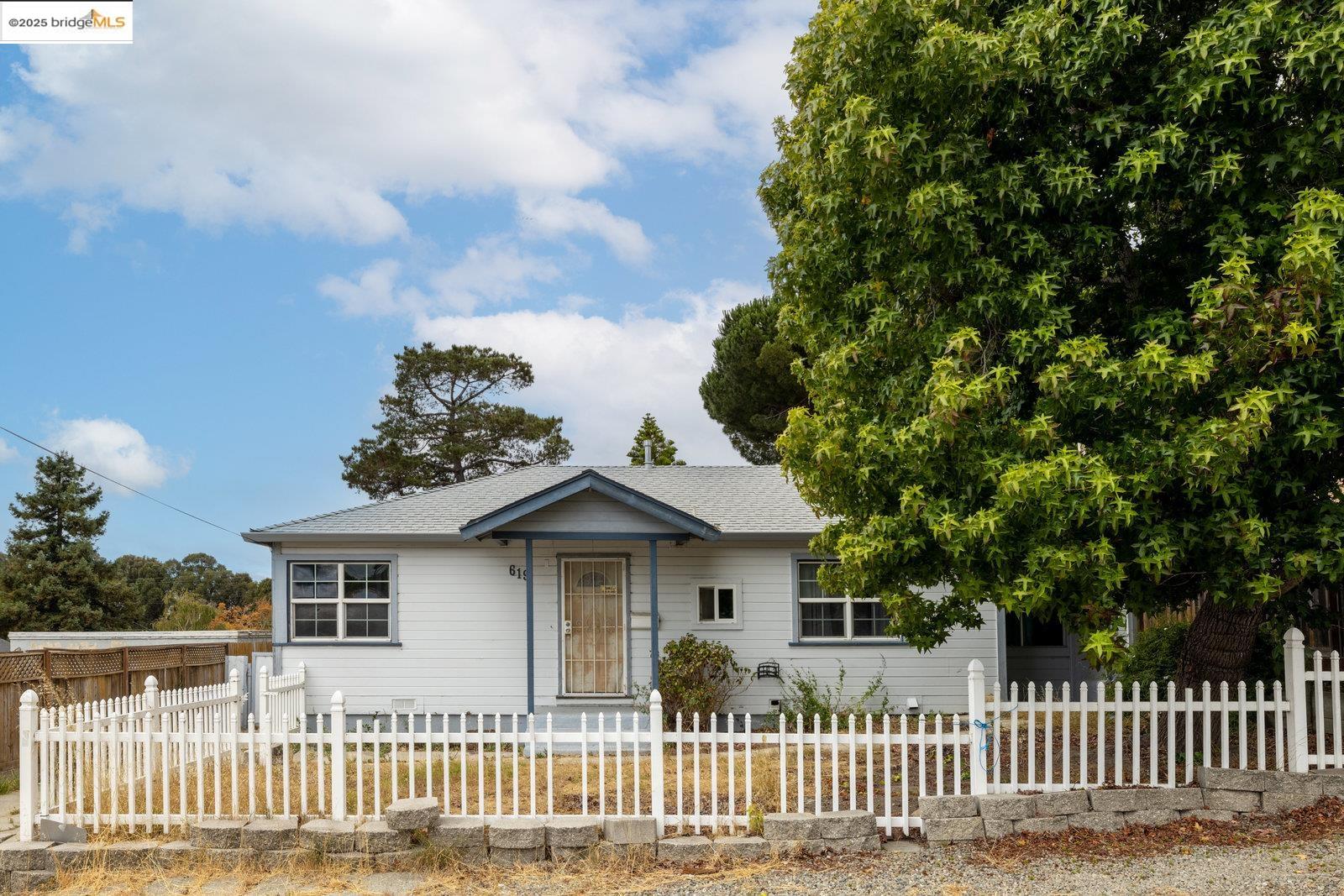619 Santa Maria Rd