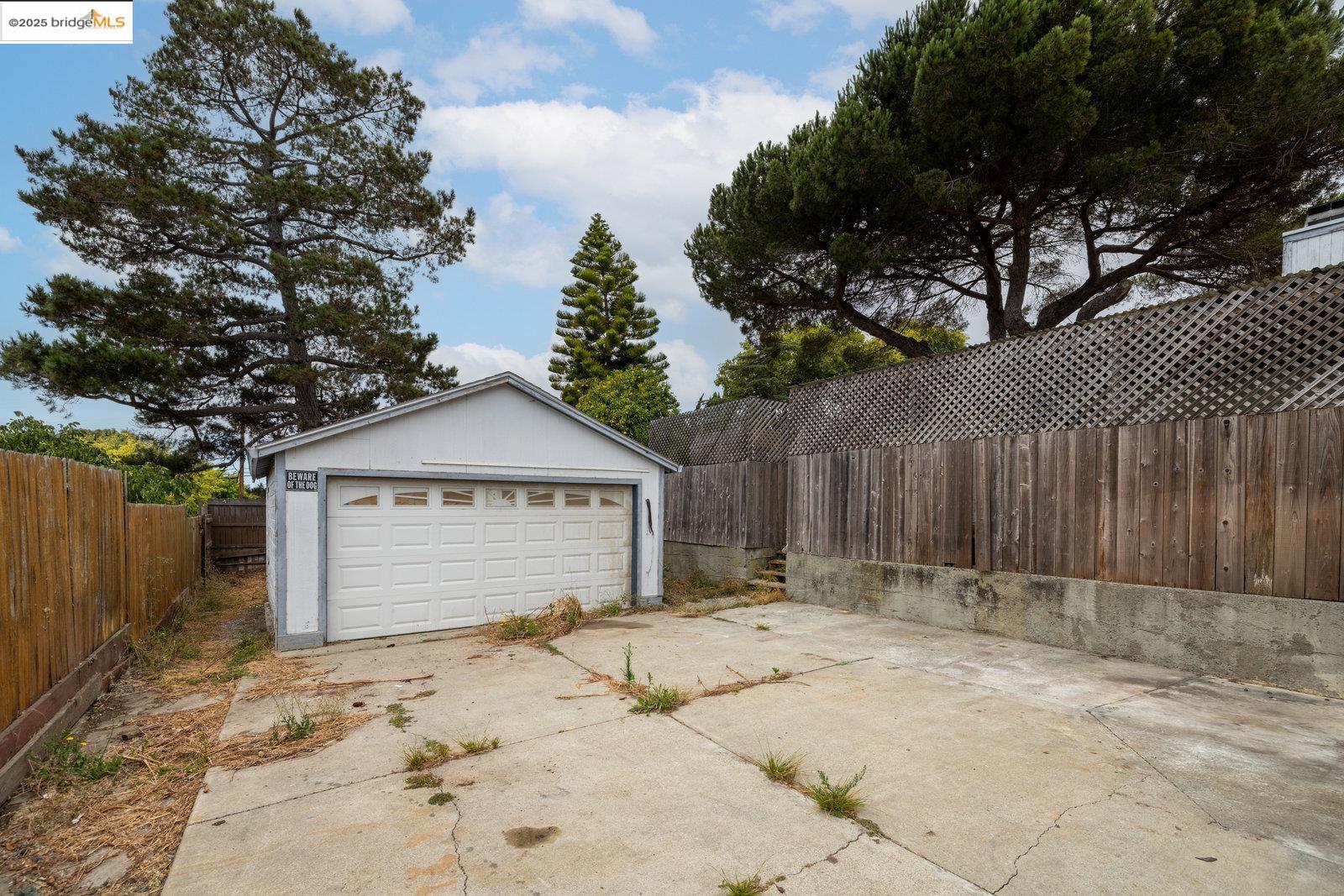 619 Santa Maria Rd