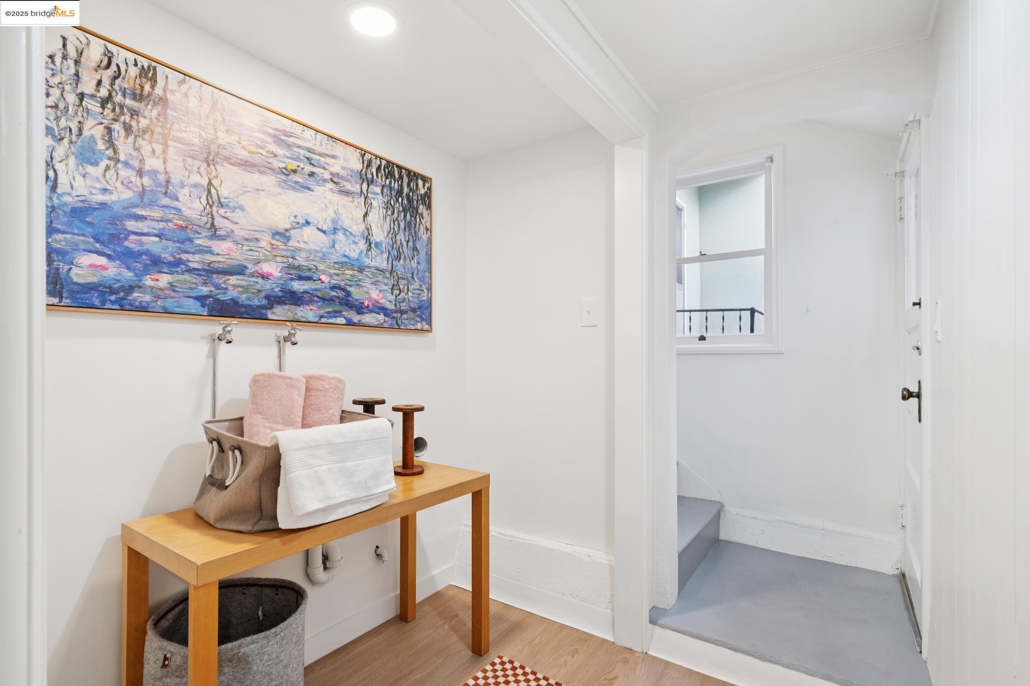 972 Collier Dr