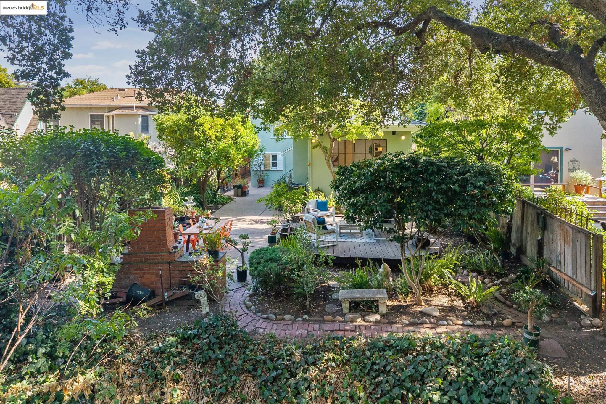 972 Collier Dr