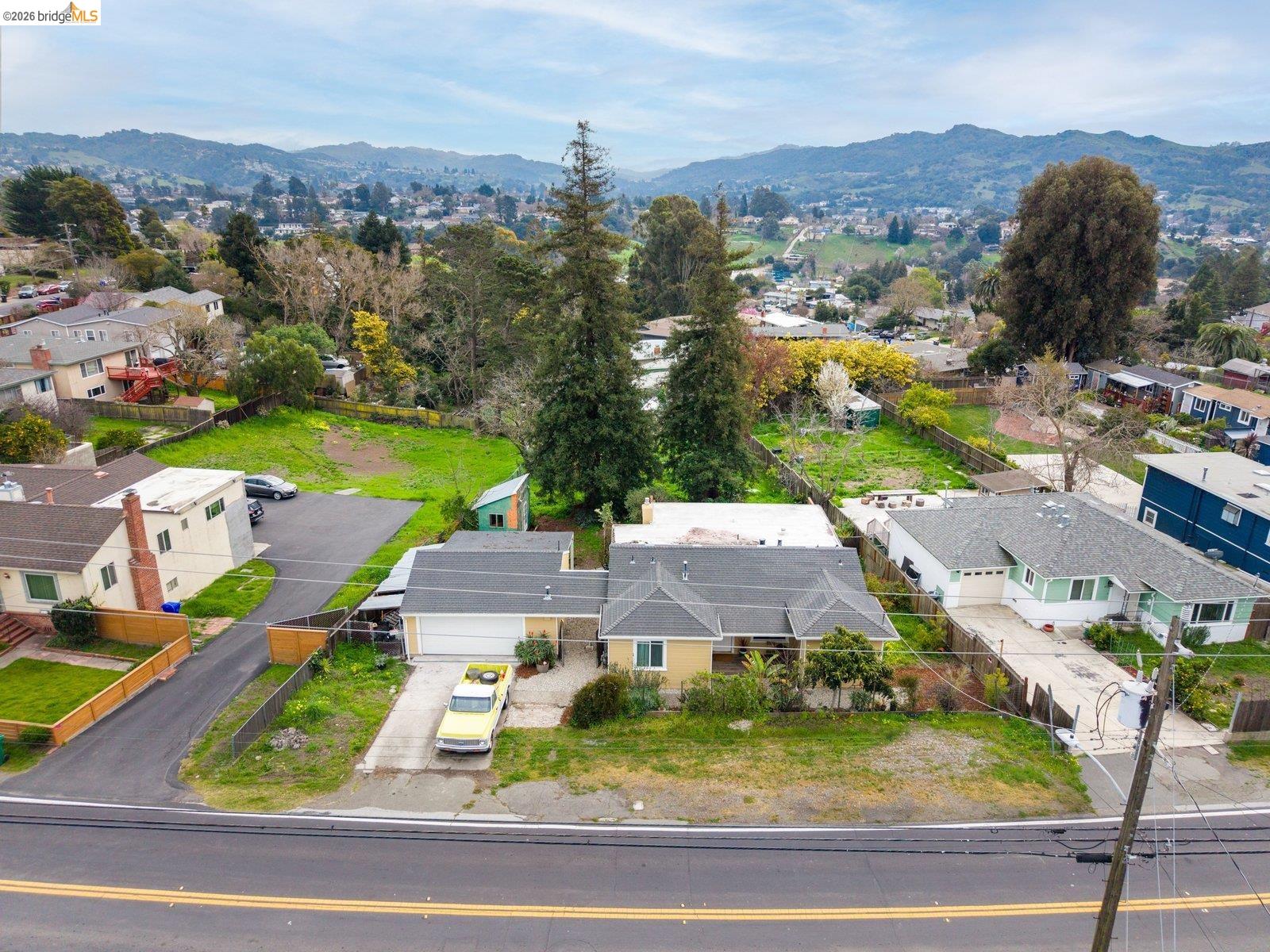 4800 Hilltop Dr