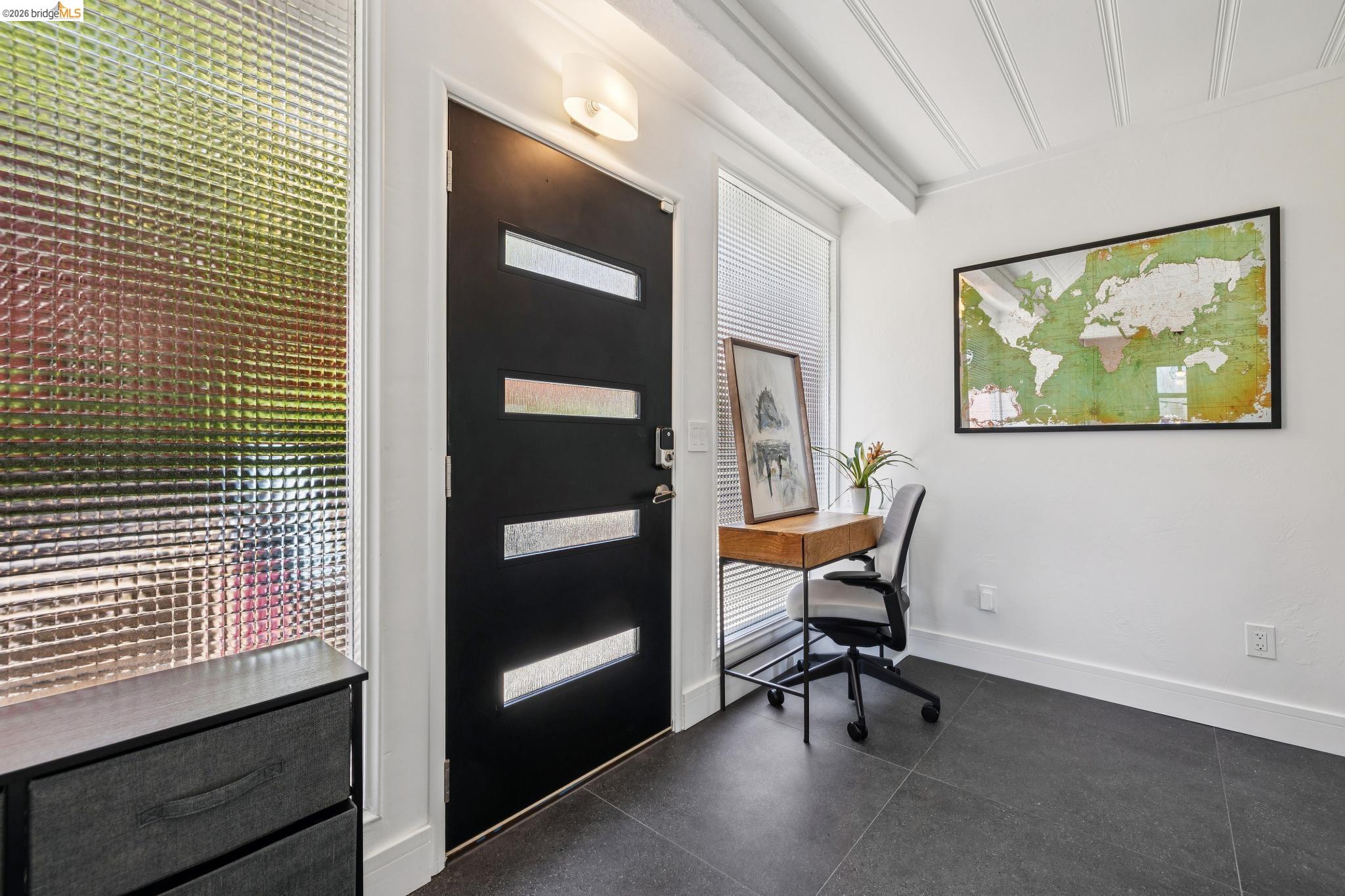 255 Stanford Ave