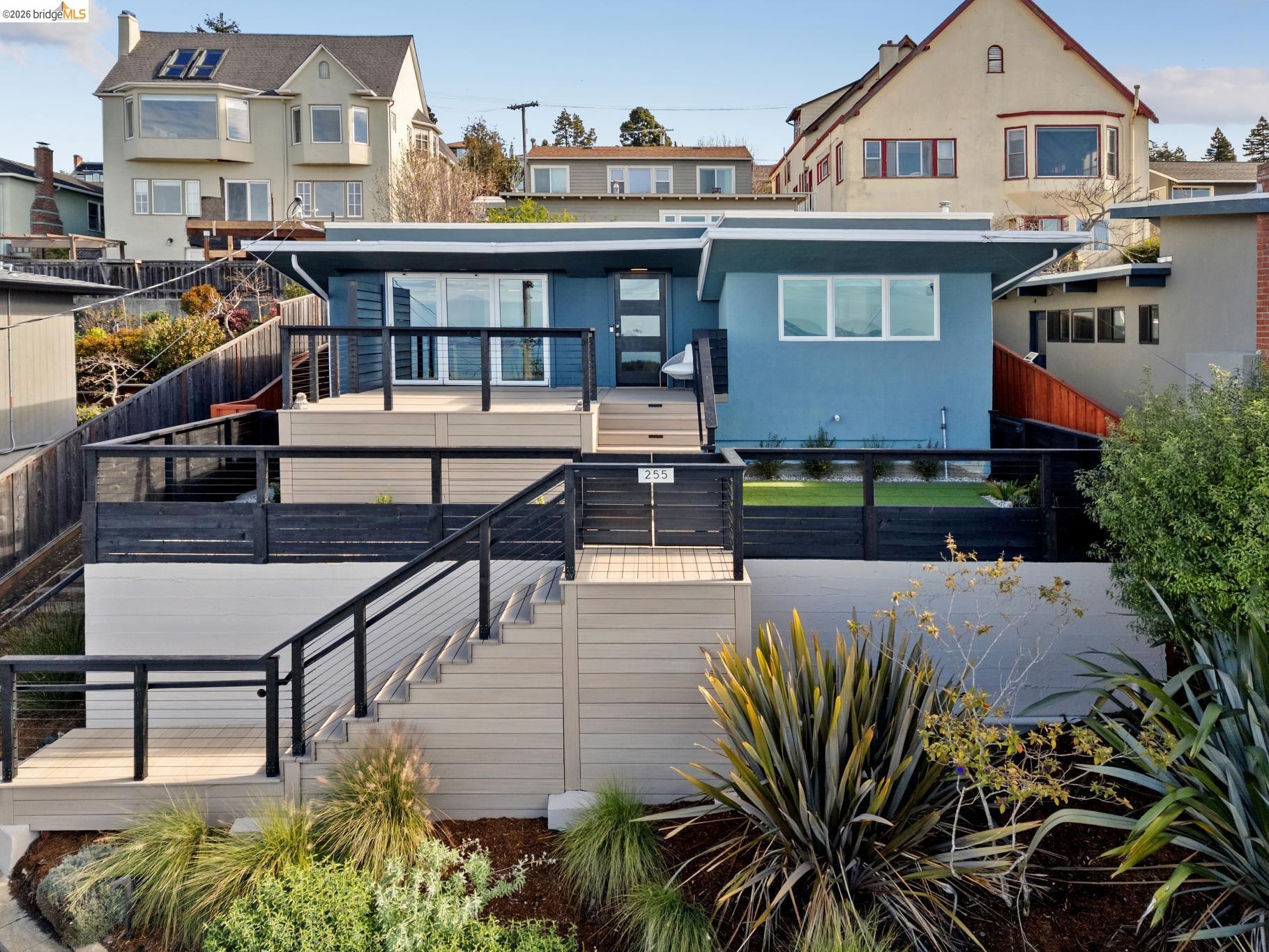 255 Stanford Ave