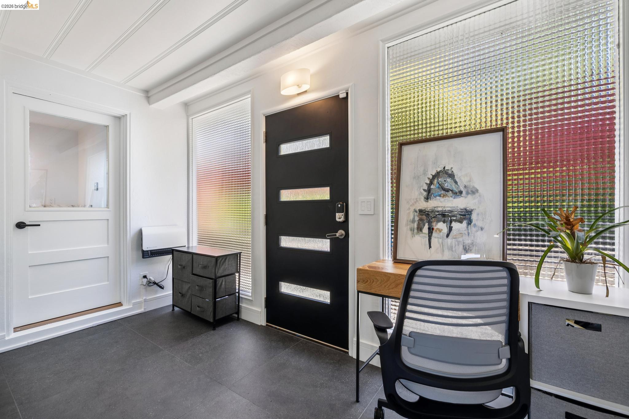255 Stanford Ave