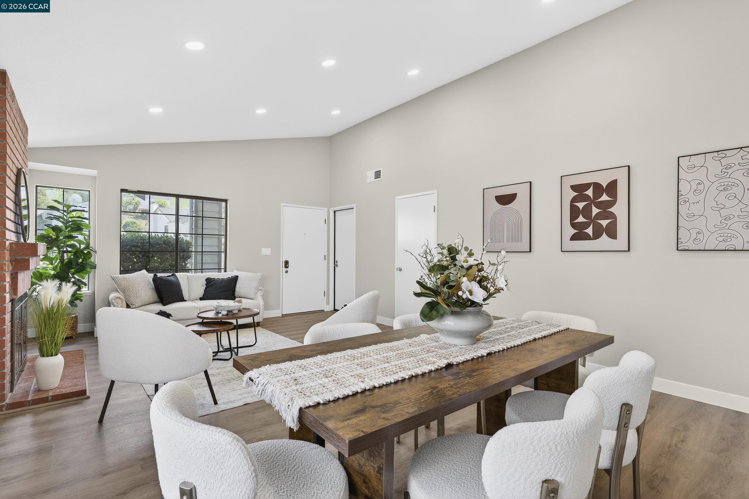 2413 Christian Ct